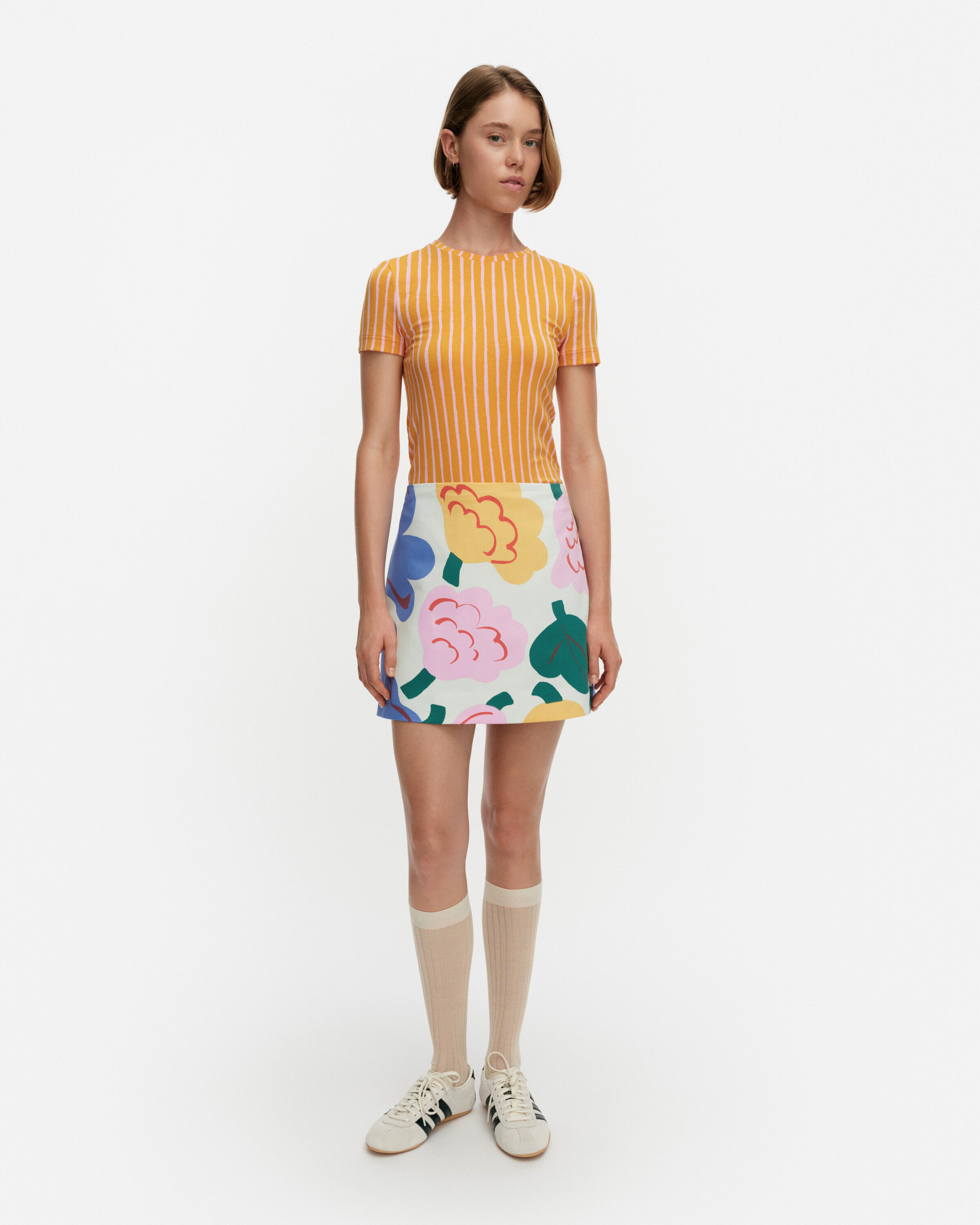 Iloita Kukasta Kukkaan 短裙