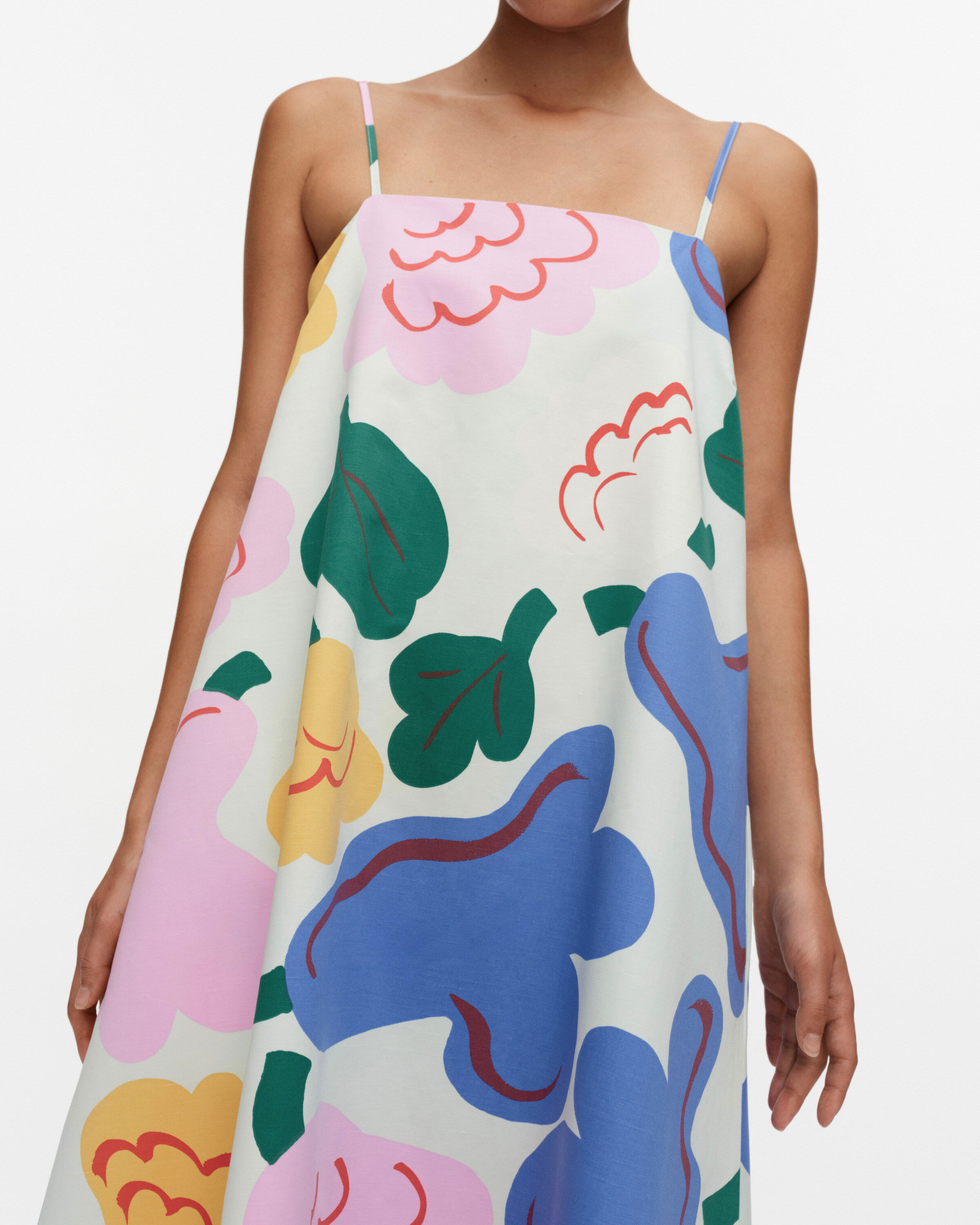 Sh Huvittaa Kukasta Kukkaan 洋裝