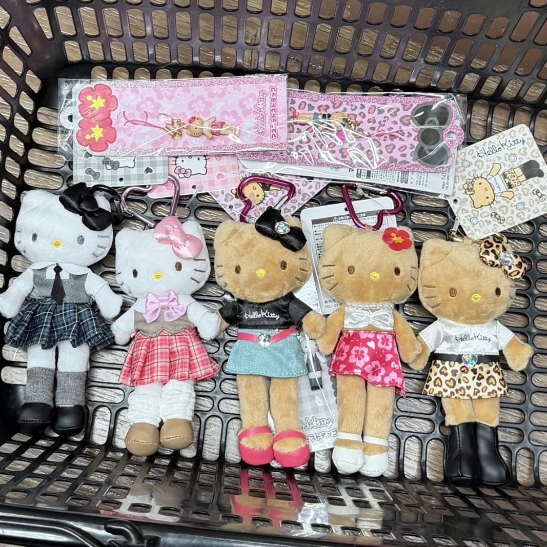 SANRIO 三麗鷗 新款 短裙長腿 HELLO KITTY 凱蒂貓 日本