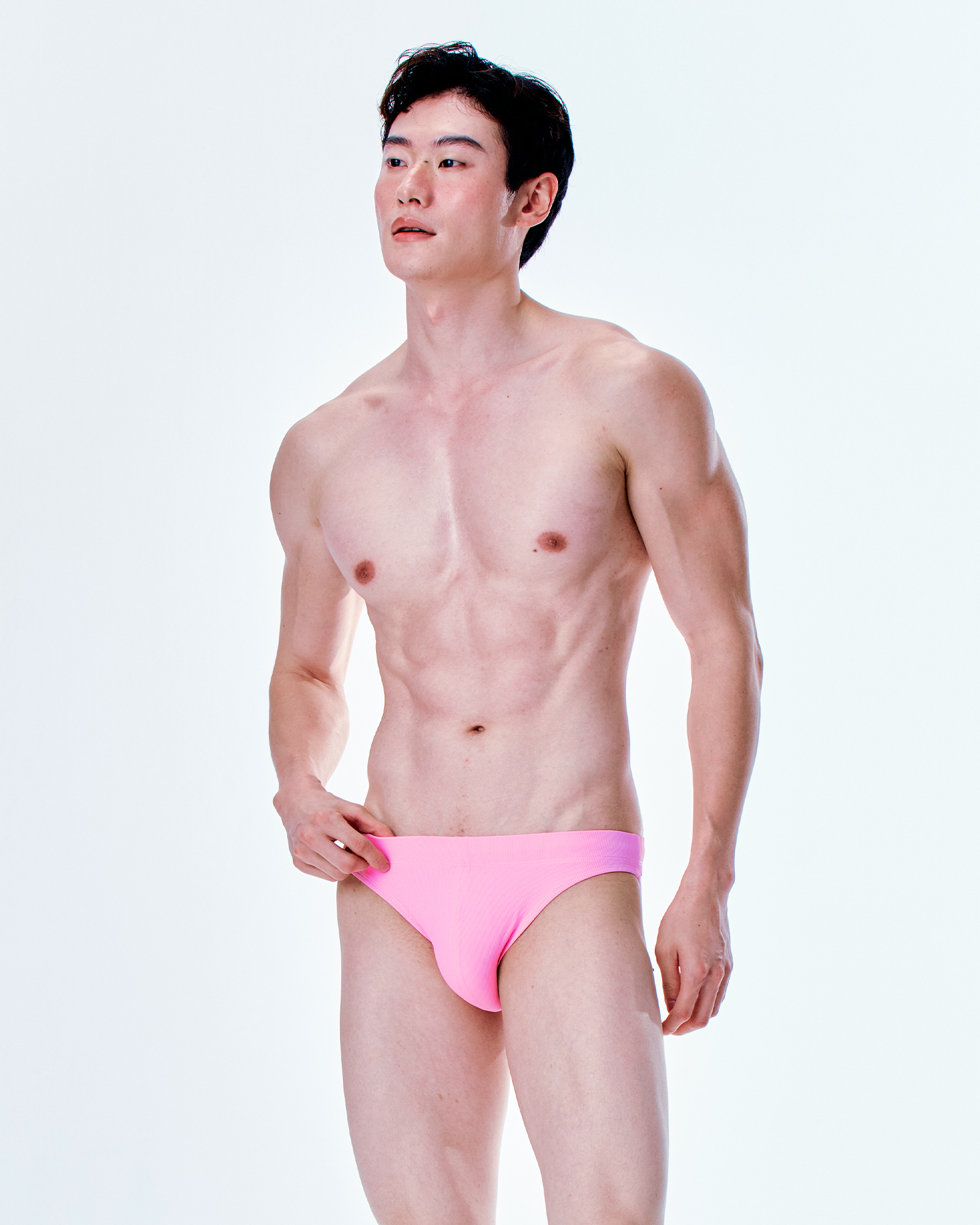 【羅紋草莓牛奶】Saxon 男性低腰三角泳褲