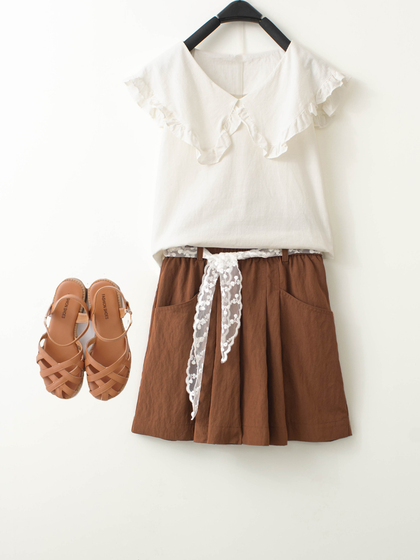 荷葉領片無袖上衣鬆緊腰紋理打褶短褲組合