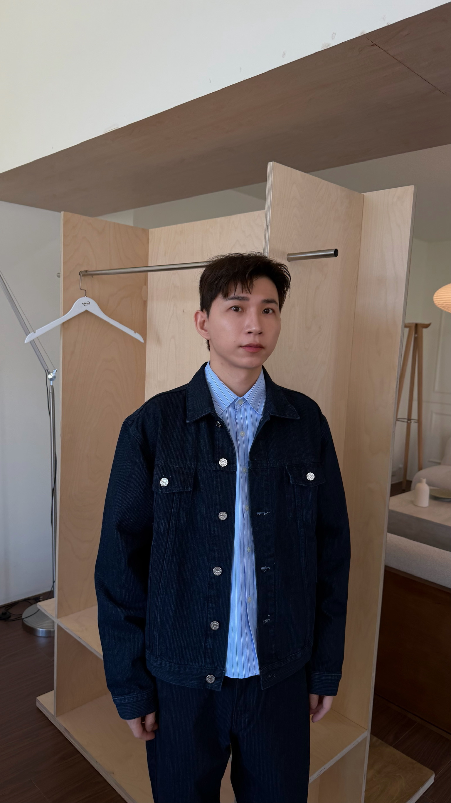 直紋刷色牛仔外套