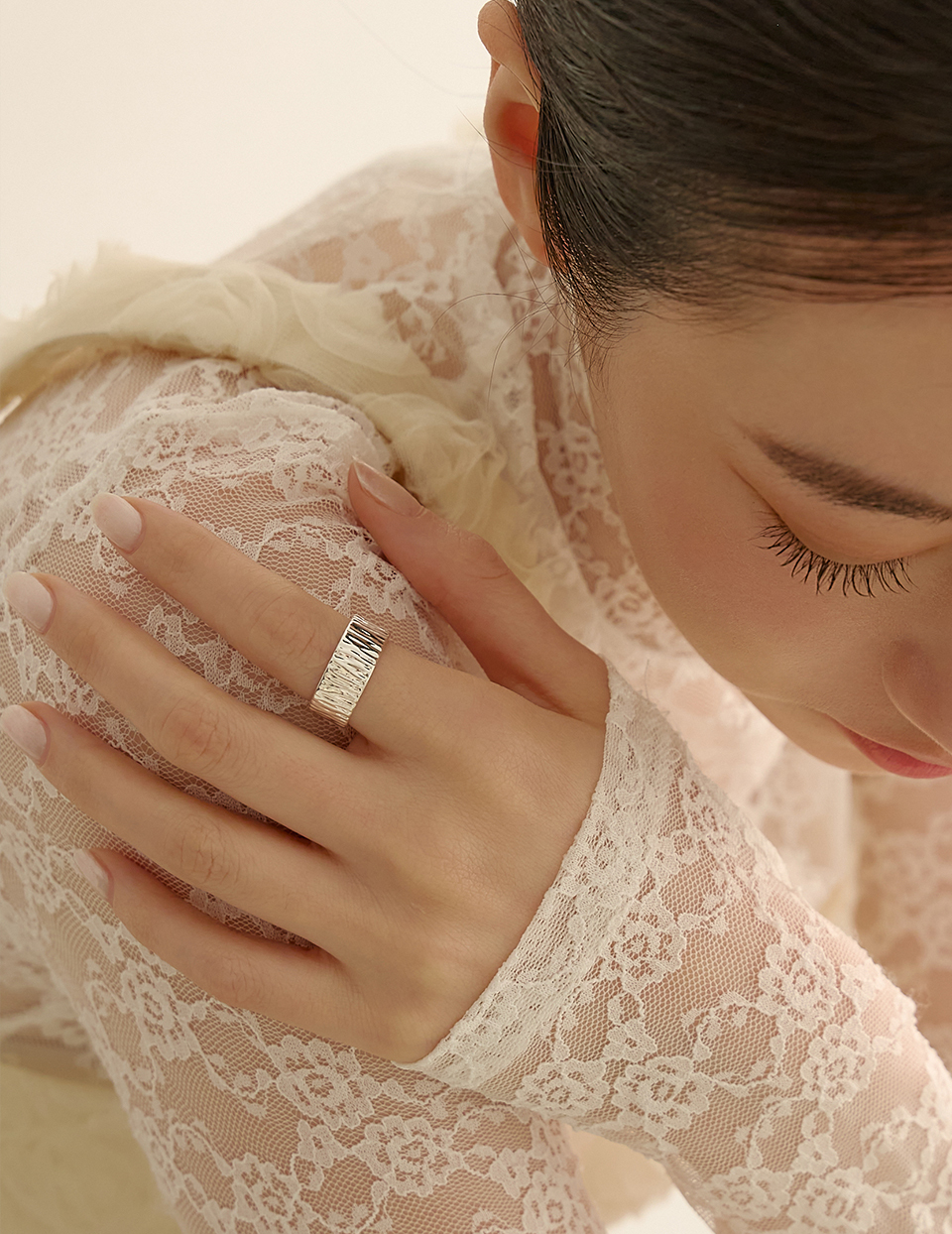 不規則褶皺寬版戒指