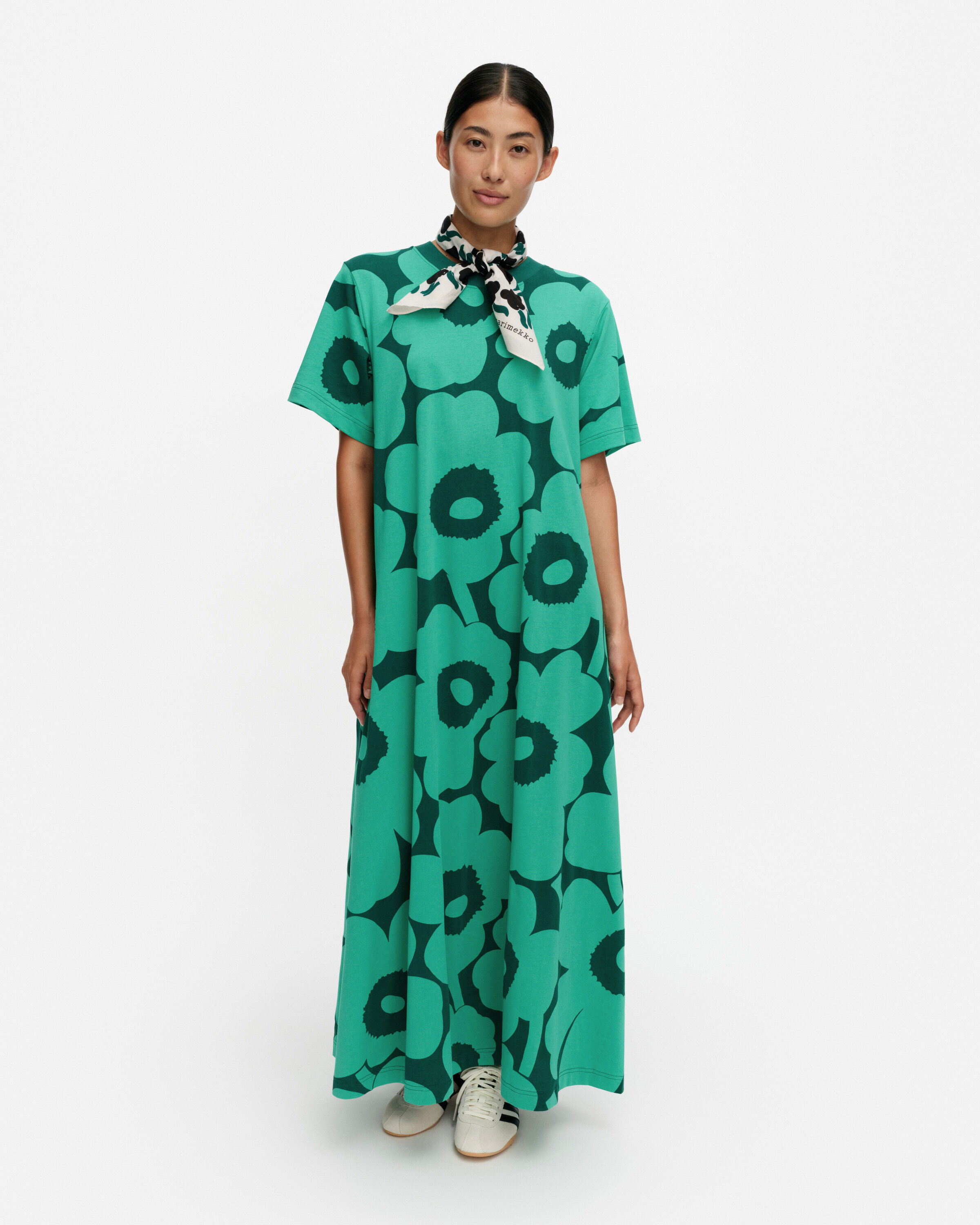 Sh Koostua Unikko 洋裝