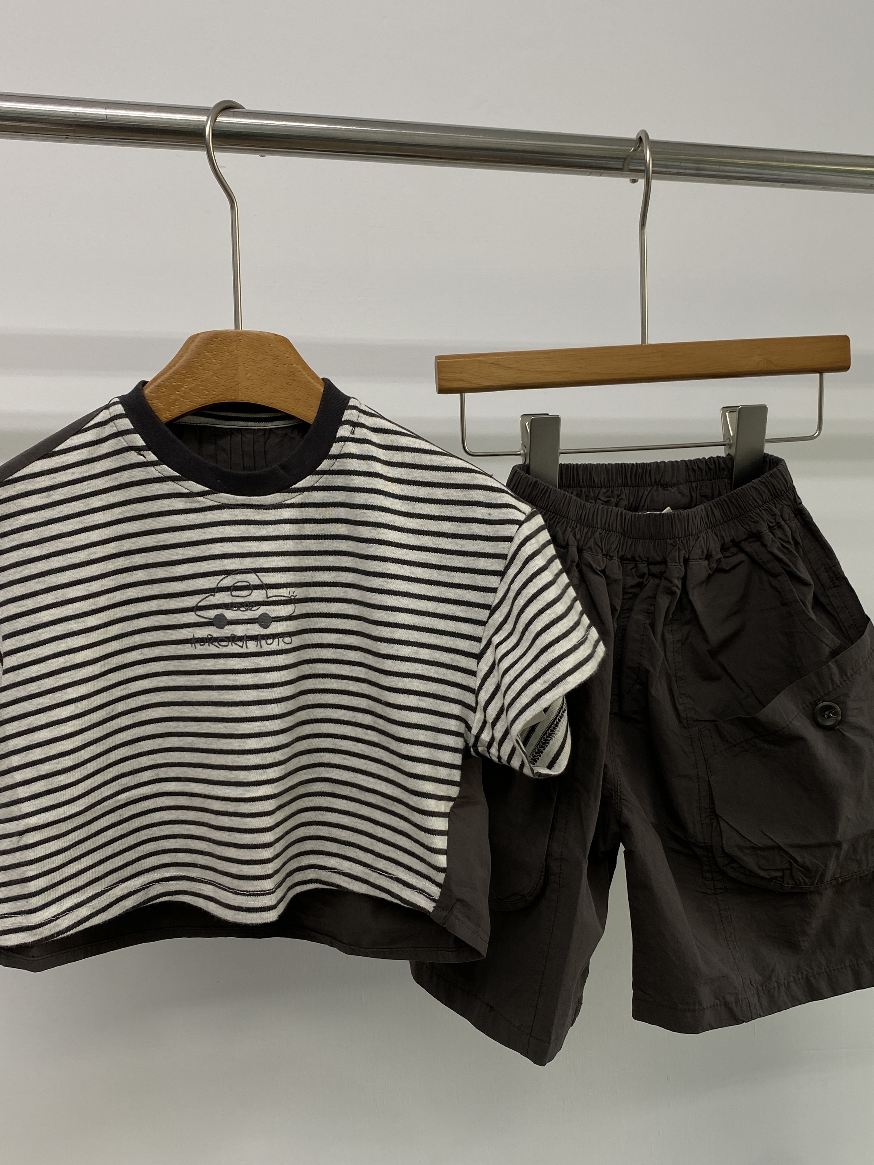 A04448條紋小汽車套裝