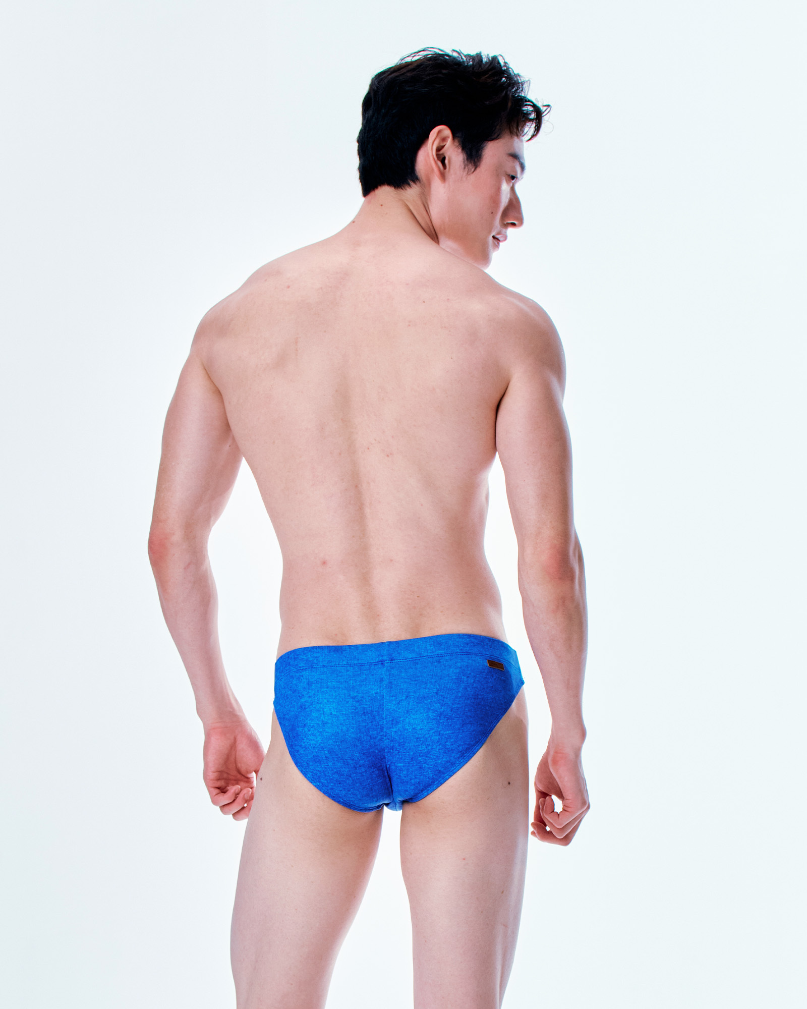 【經典丹寧】 Saxon 男性低腰三角泳褲