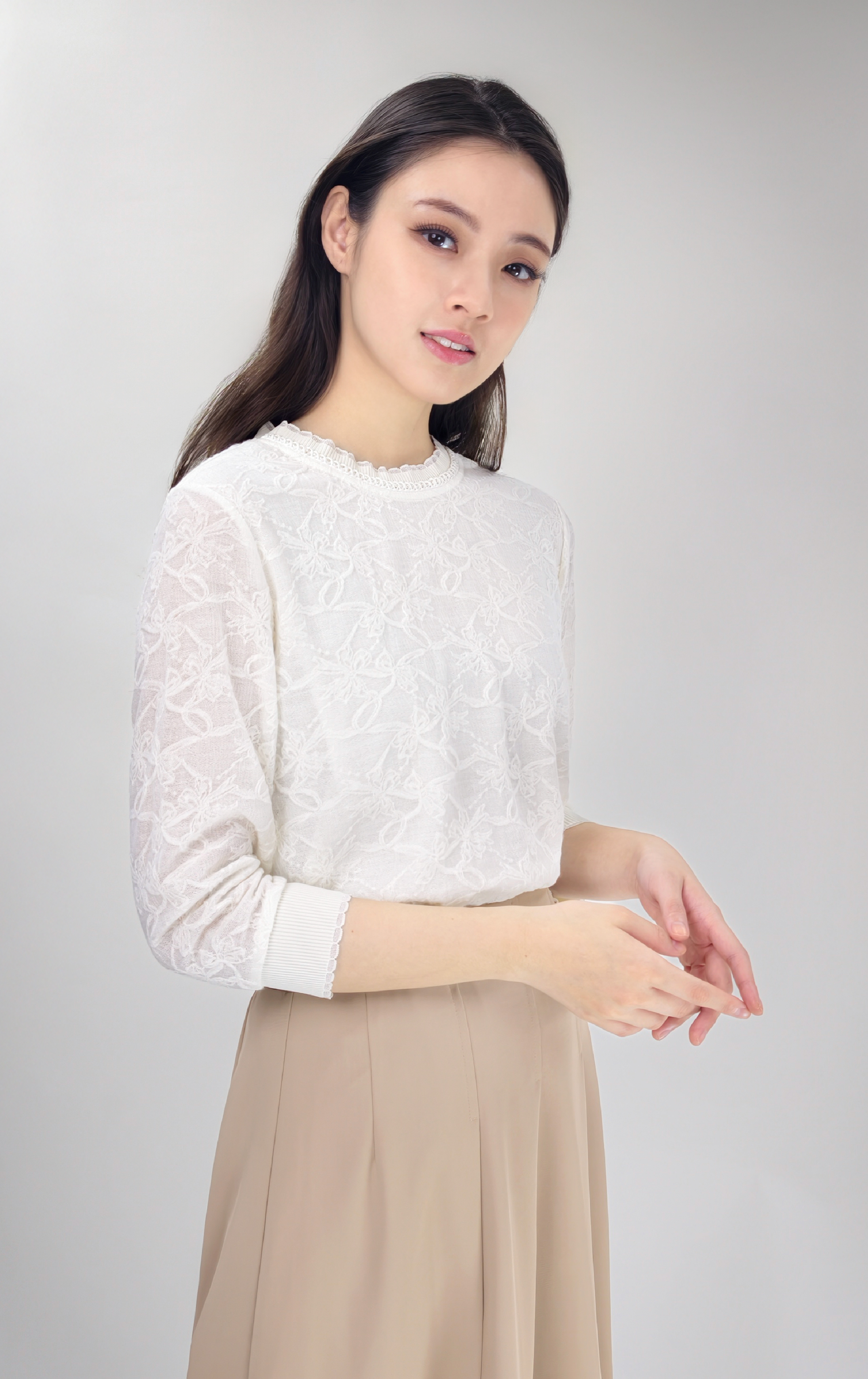 蕾絲圓領上衣 ST0883