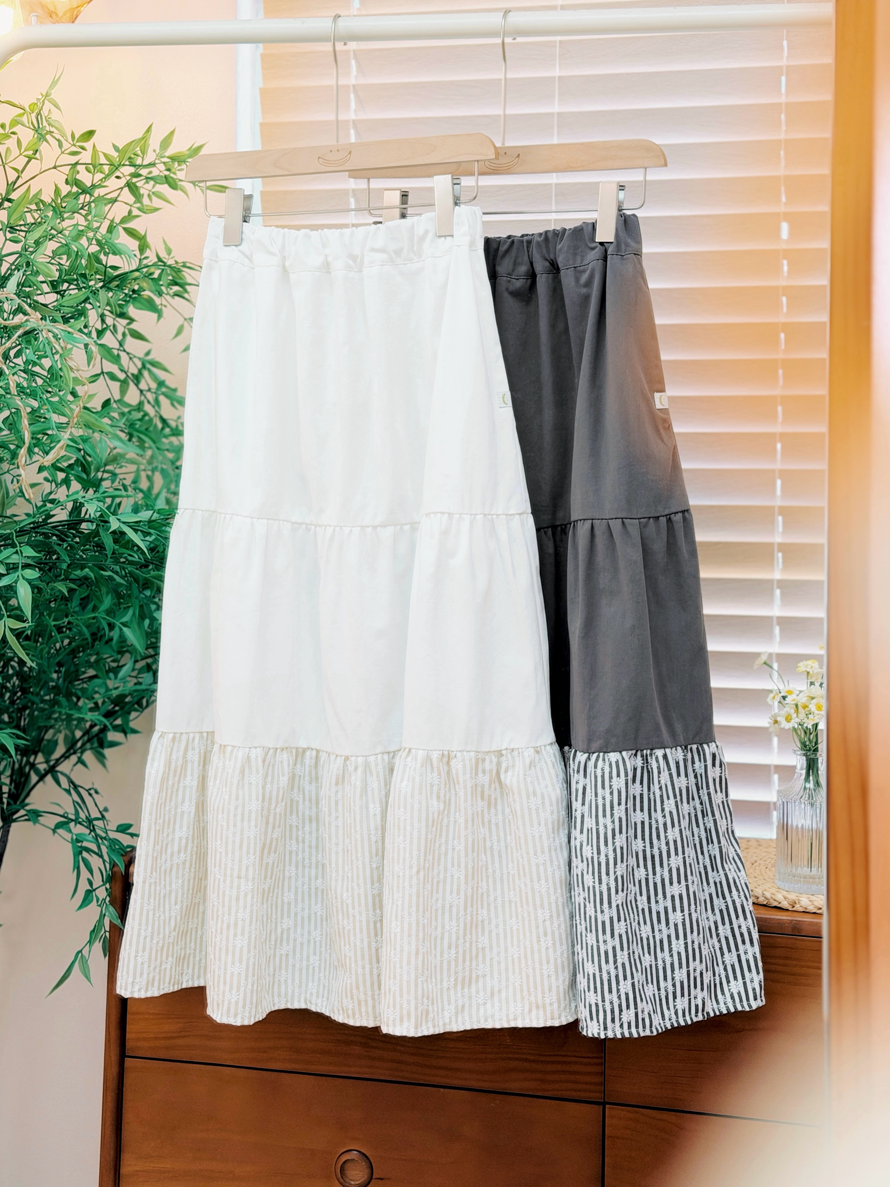 兩色 / 條紋提花拼布蛋糕裙 / Striped Embroidered Jacquard Patchwork Tiered Skirt