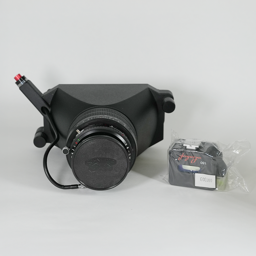 LINHOF 180mm F5.6 APO SYMMAR FOR 617 CAMERA  WITH VIEWFINDER HK$14,000 (訂金HK$1,000)
