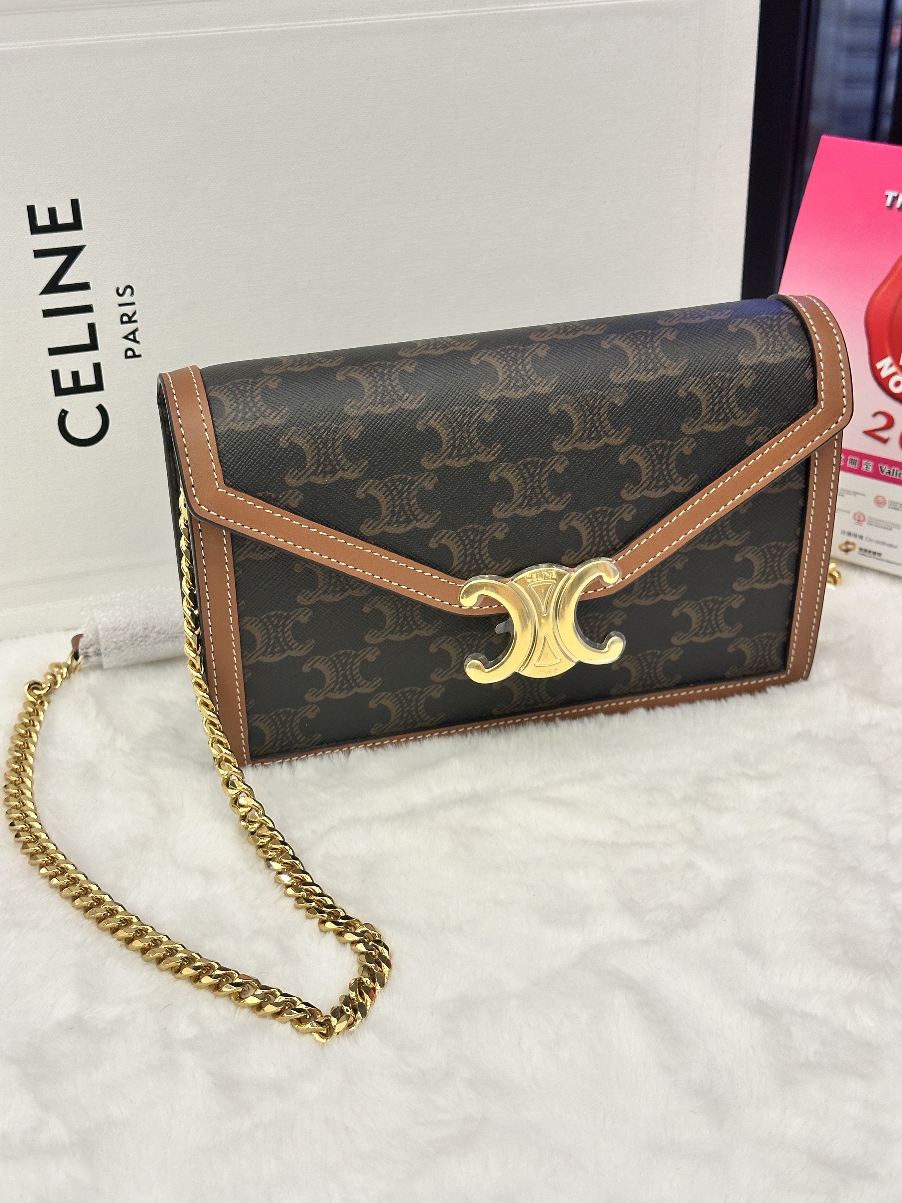 Celine WALLET ON CHAIN MARGO IN TRIOMPHE CANVAS AND CALFSKIN
