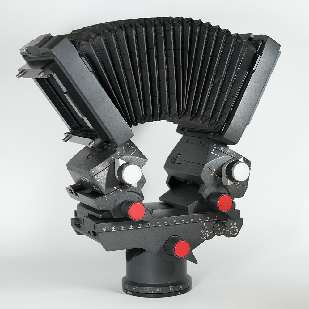 LINHOF M679 HK$8,000 (訂金HK$1,000)