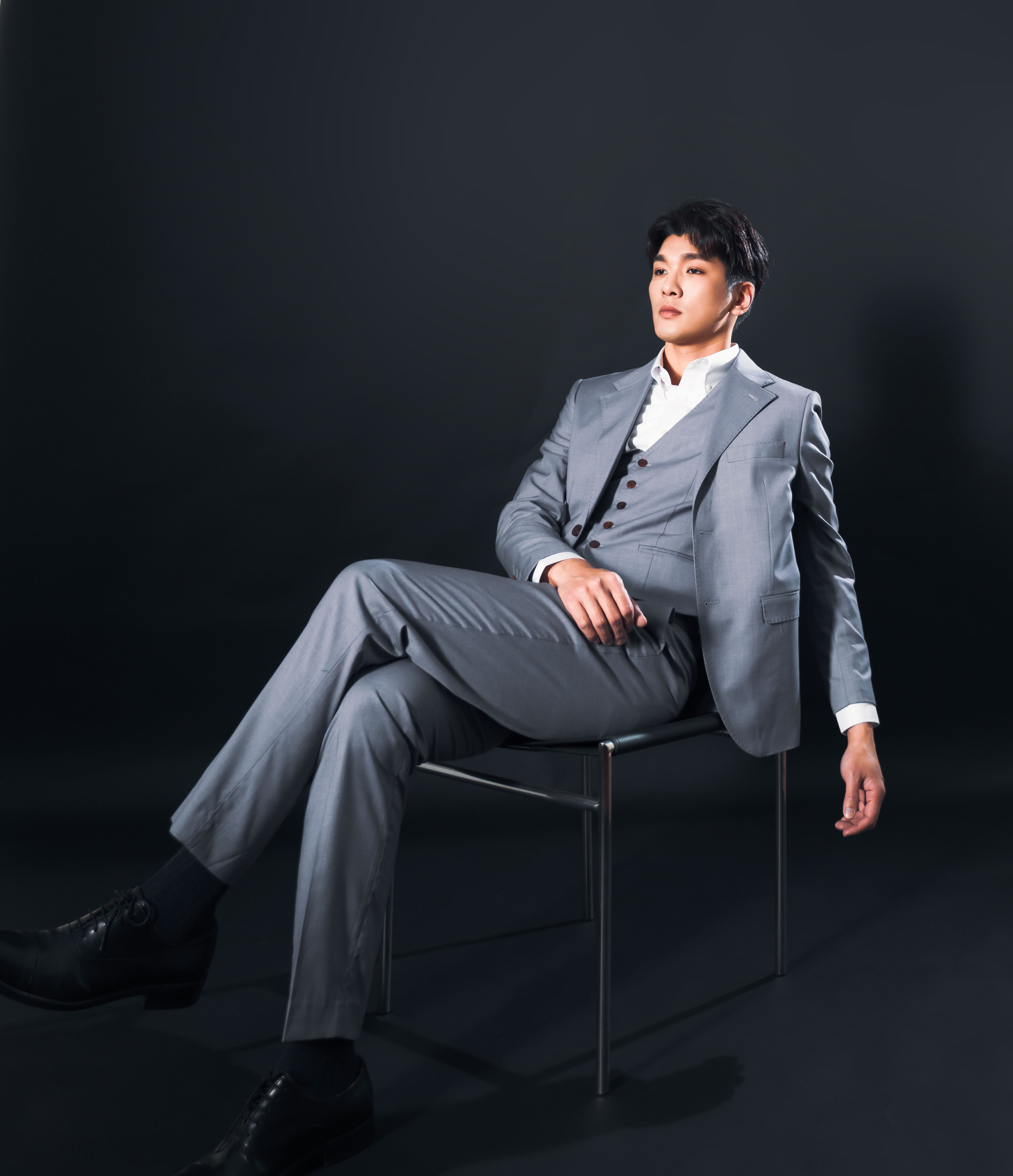 質感三件式西裝 3911 銀灰色
