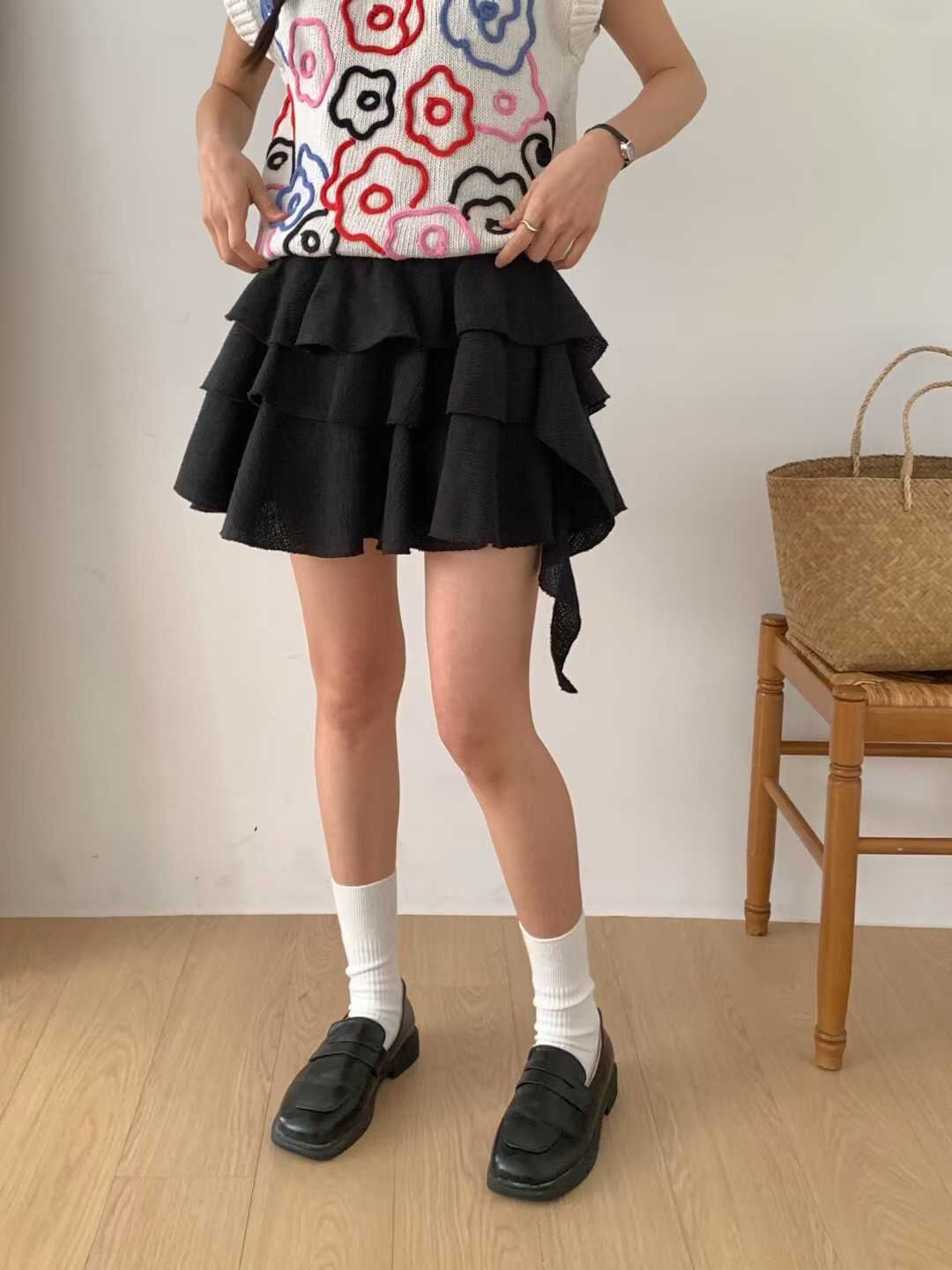 #04_層次蛋糕短裙 (米色/黑色)