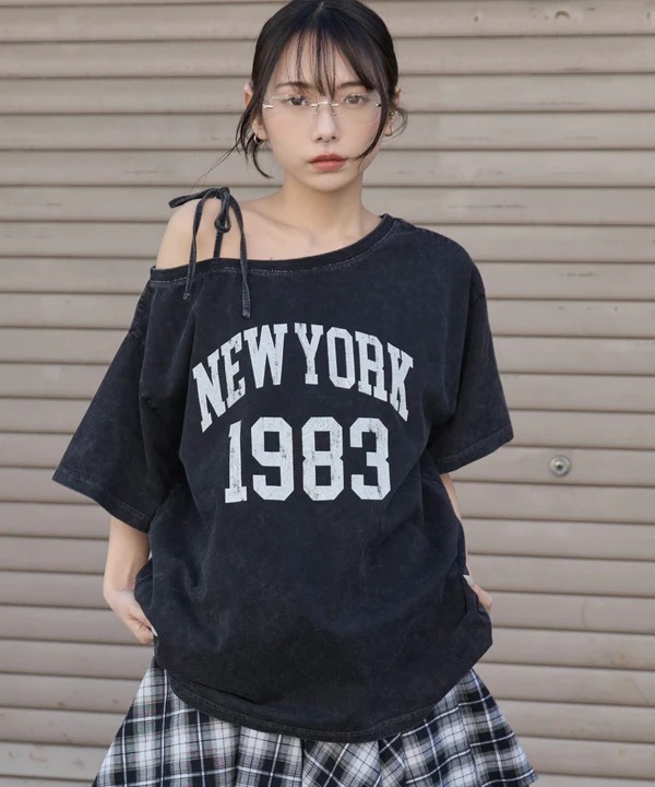 日本預訂 WO 雙向圖案單肩大TEE