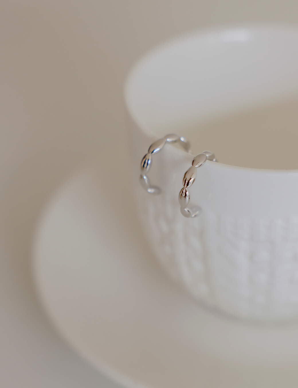 簡約米珠小圈耳環（銀色）