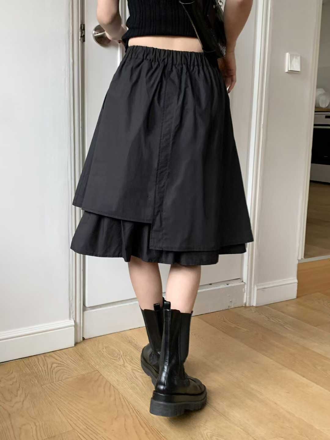 #07_不規則雙層假兩件百褶裙 (象牙色/黑色)