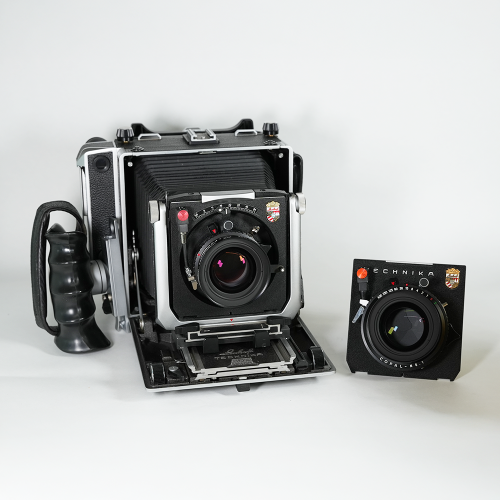 LINHOF TECHNIKA 自制套裝 HK$28,000 (訂金HK$2,000)