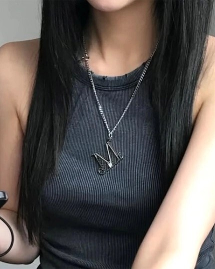 <滿千免運🛒>Mucent  金屬LOGO項鍊 中性款