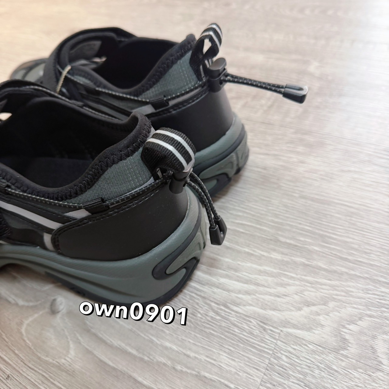 【OWN】Discovery EXPEDITION 瑪麗珍鞋 休閒 運動 涼拖鞋 Wave Jane 高允貞同款 女生 灰綠