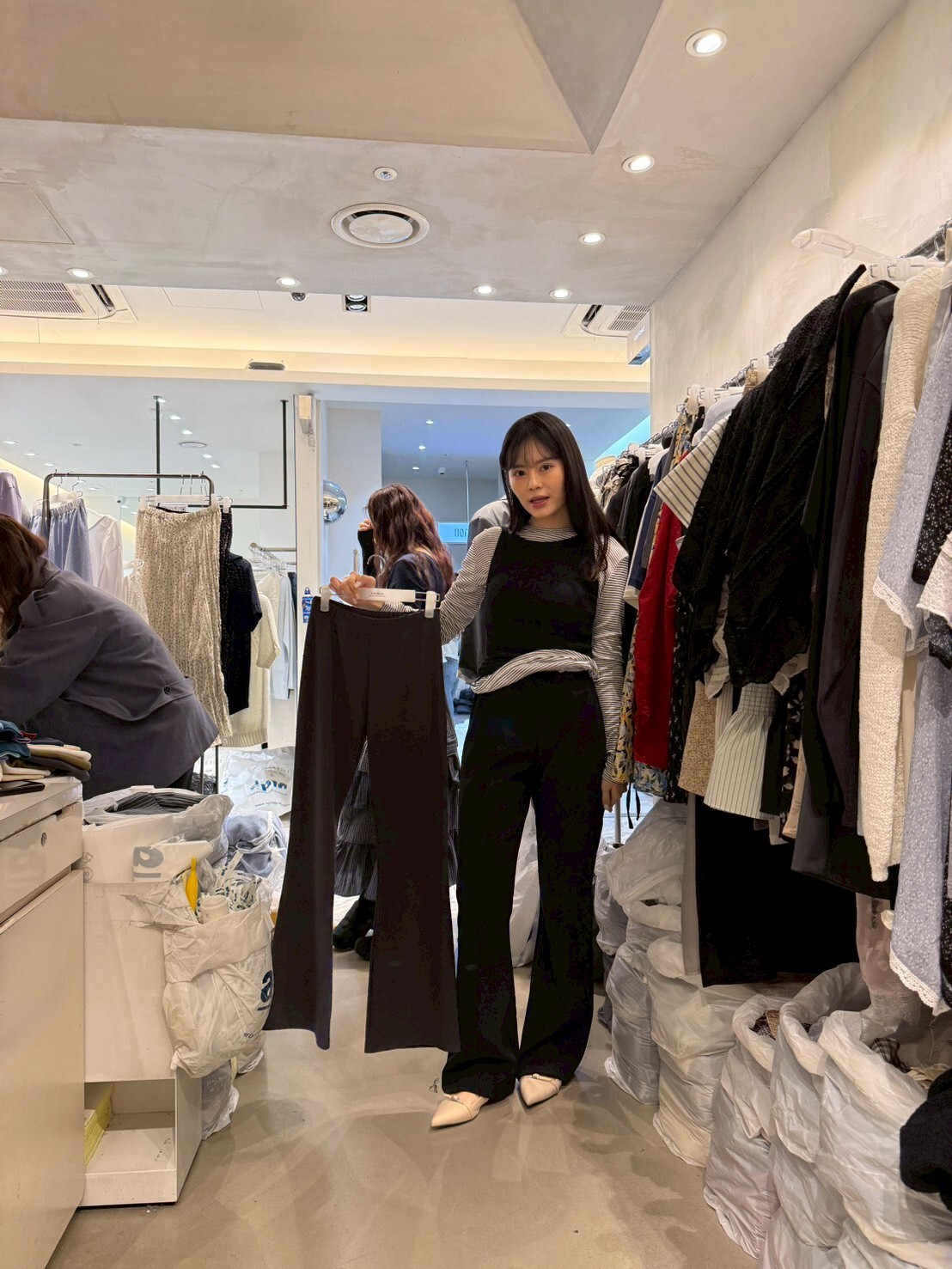 LR6028 顯瘦彈力喇叭褲