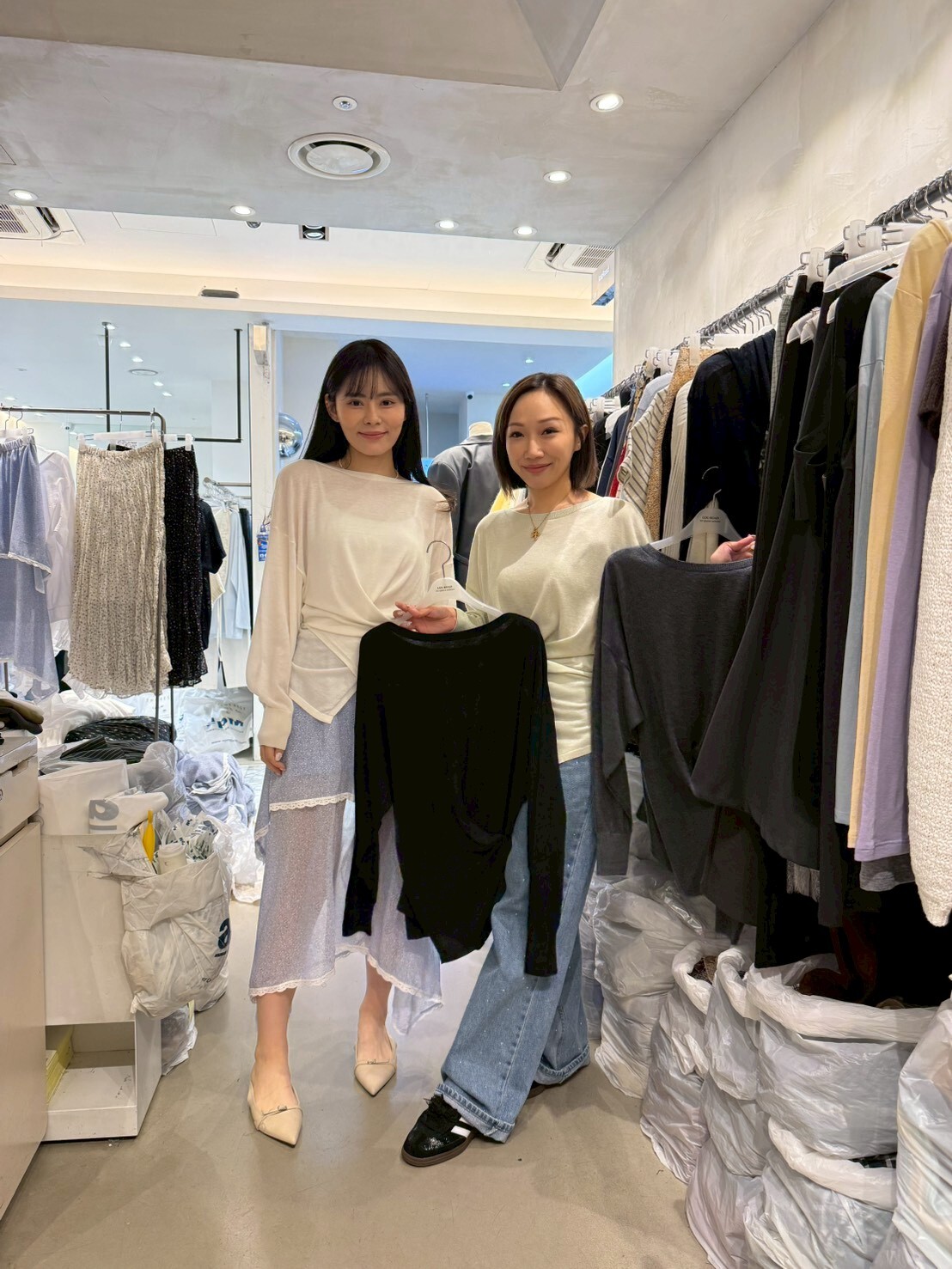 LR6046 側紐扣設計長袖上衣