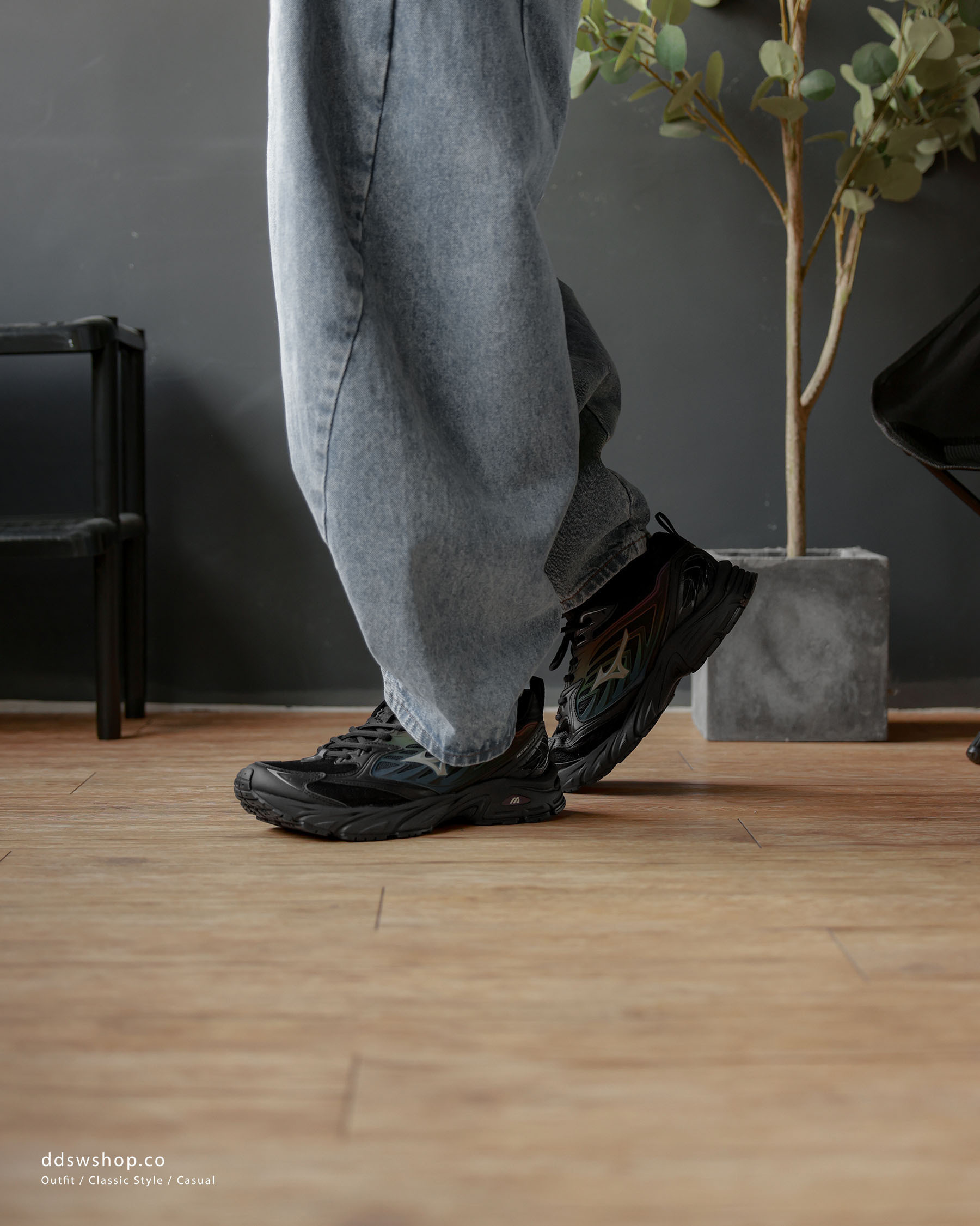 "代購" Mizuno FIYI V2 機能復古鞋 液態黑 金屬 未來感 復古跑鞋