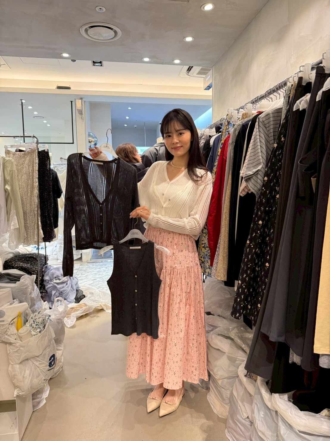 LR6015 細紗坑紋薄針織外套