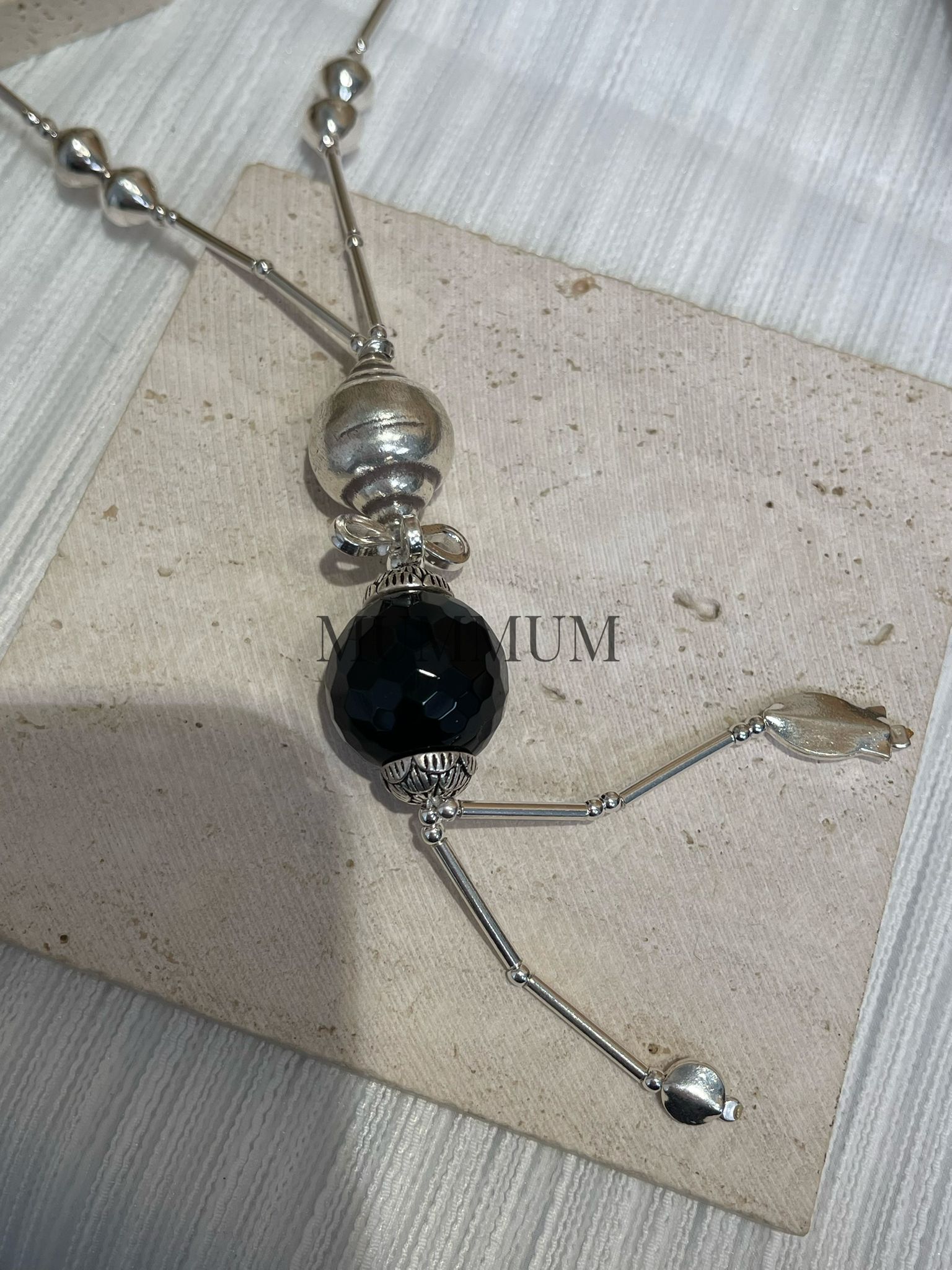 SL13264/大粒光黑瑪瑙幼骨感頸鏈