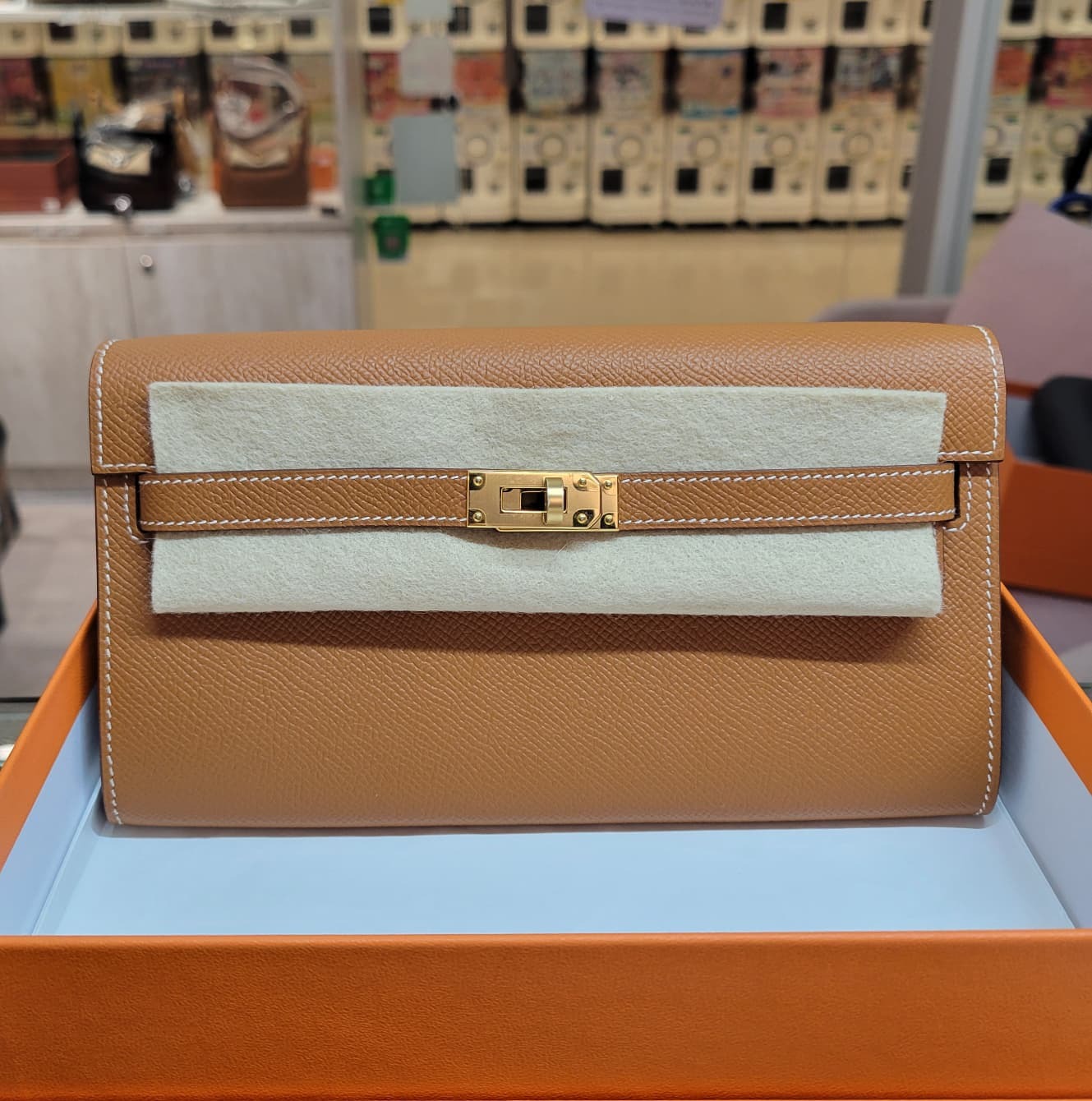 Unused Hermes Kelly to go gold cc 金棕色金扣