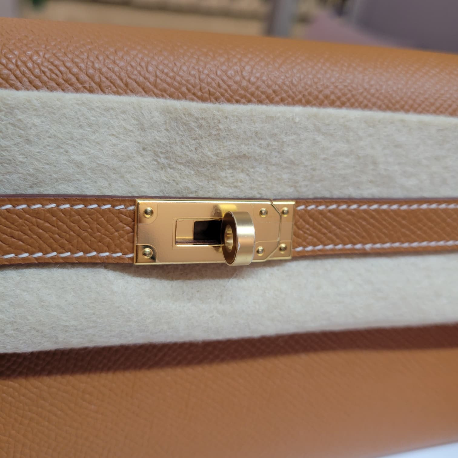 Unused Hermes Kelly to go gold cc 金棕色金扣