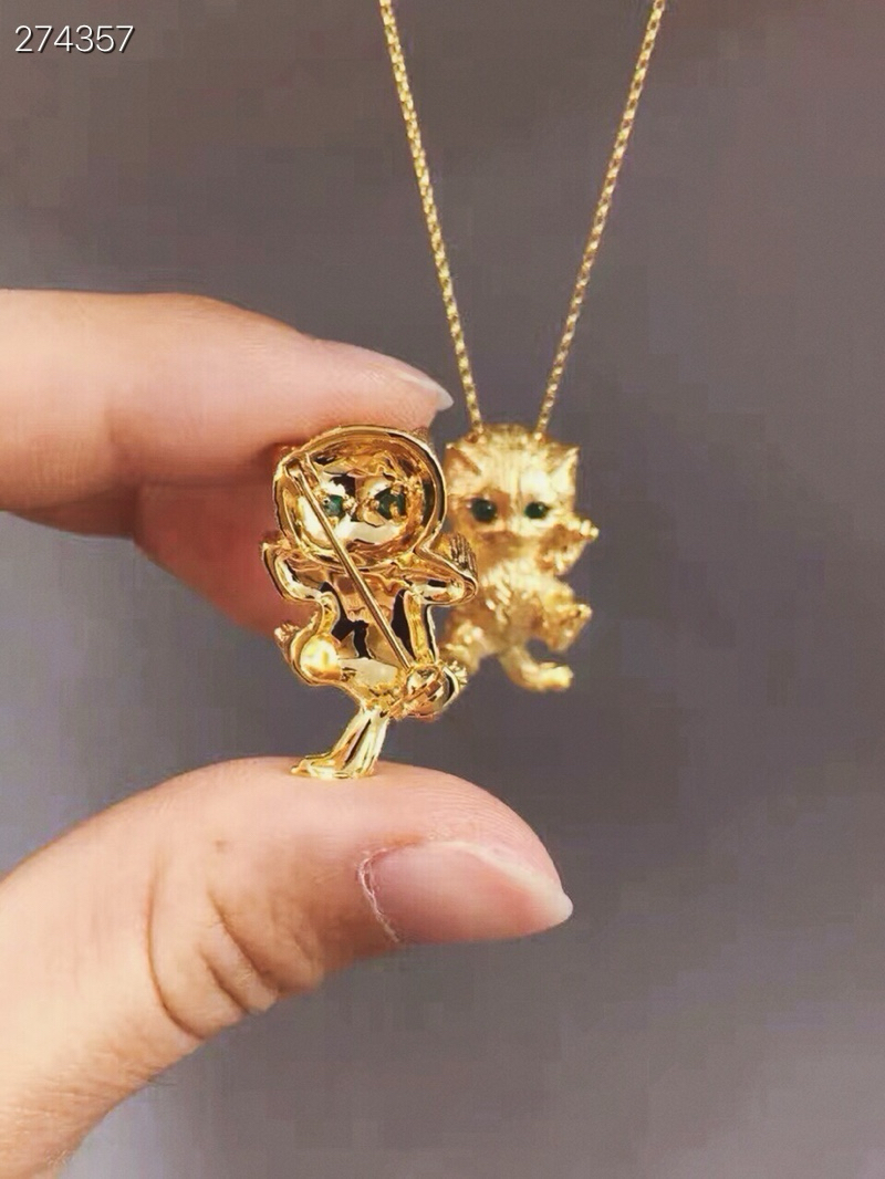 天然祖母綠｜貓咪造型吊墜