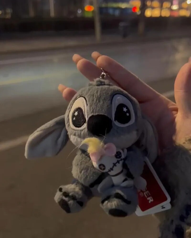 <正版授權> DISNEY 黑琵史迪奇 焦糖 吊飾鑰匙圈