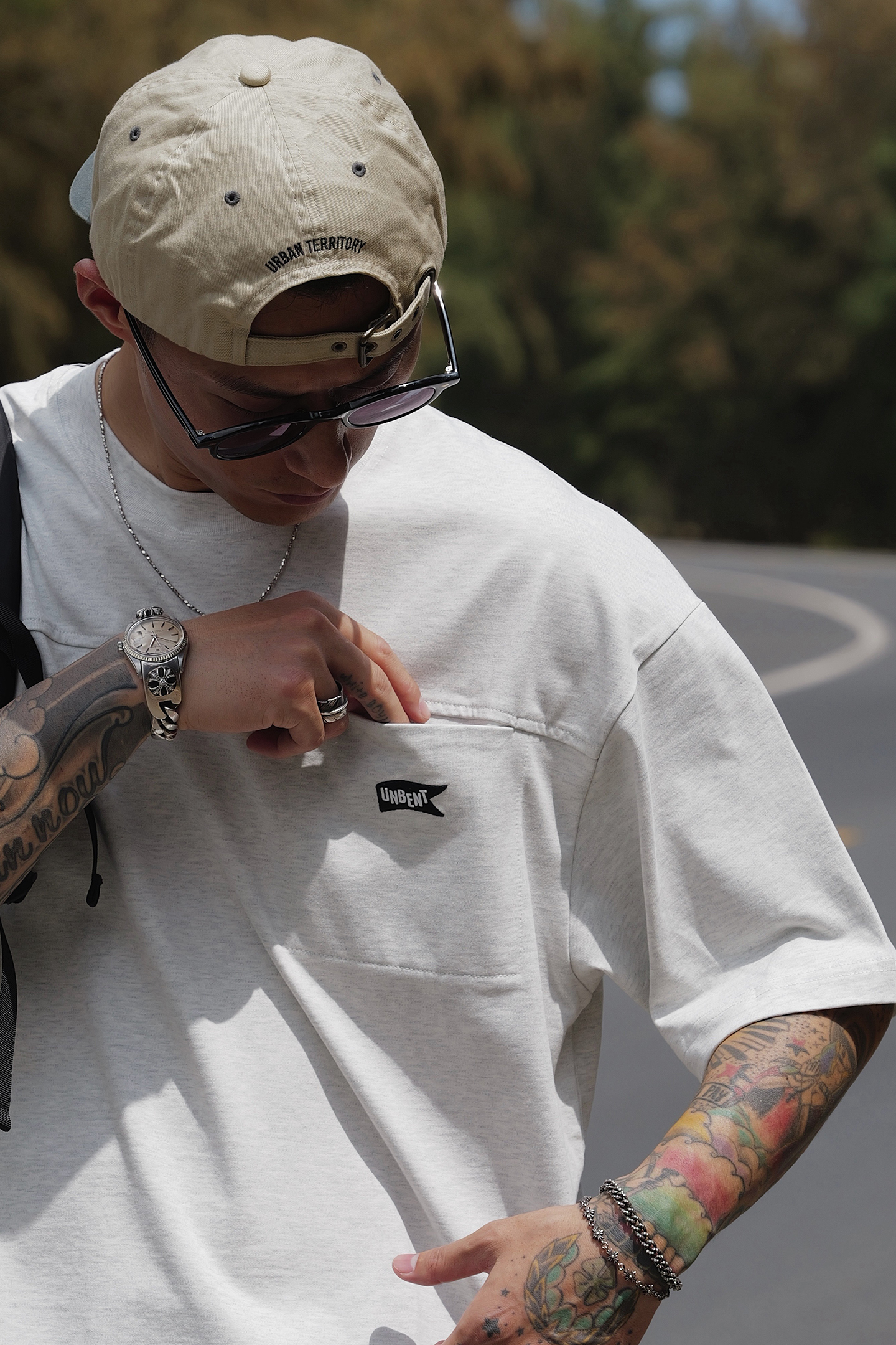 Unbent 26 S/S 刺繡拼縫口袋短袖