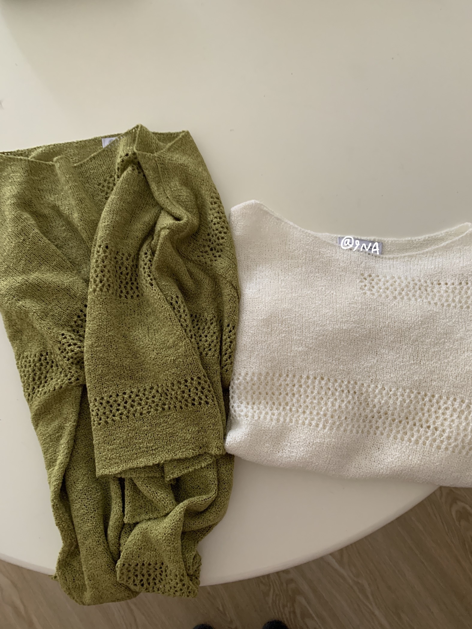 M007/短款洞洞針織衫