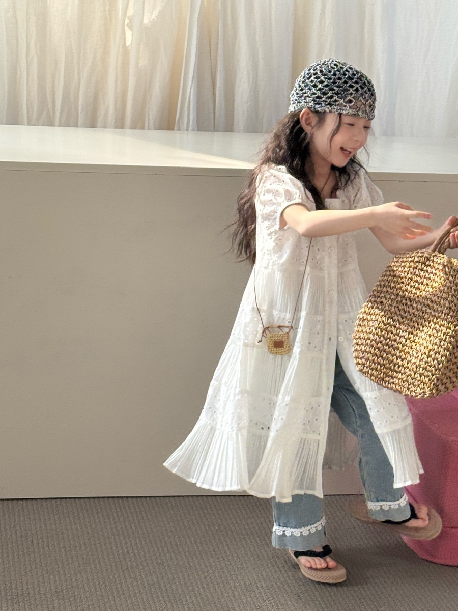 蕾絲花邊直筒褲