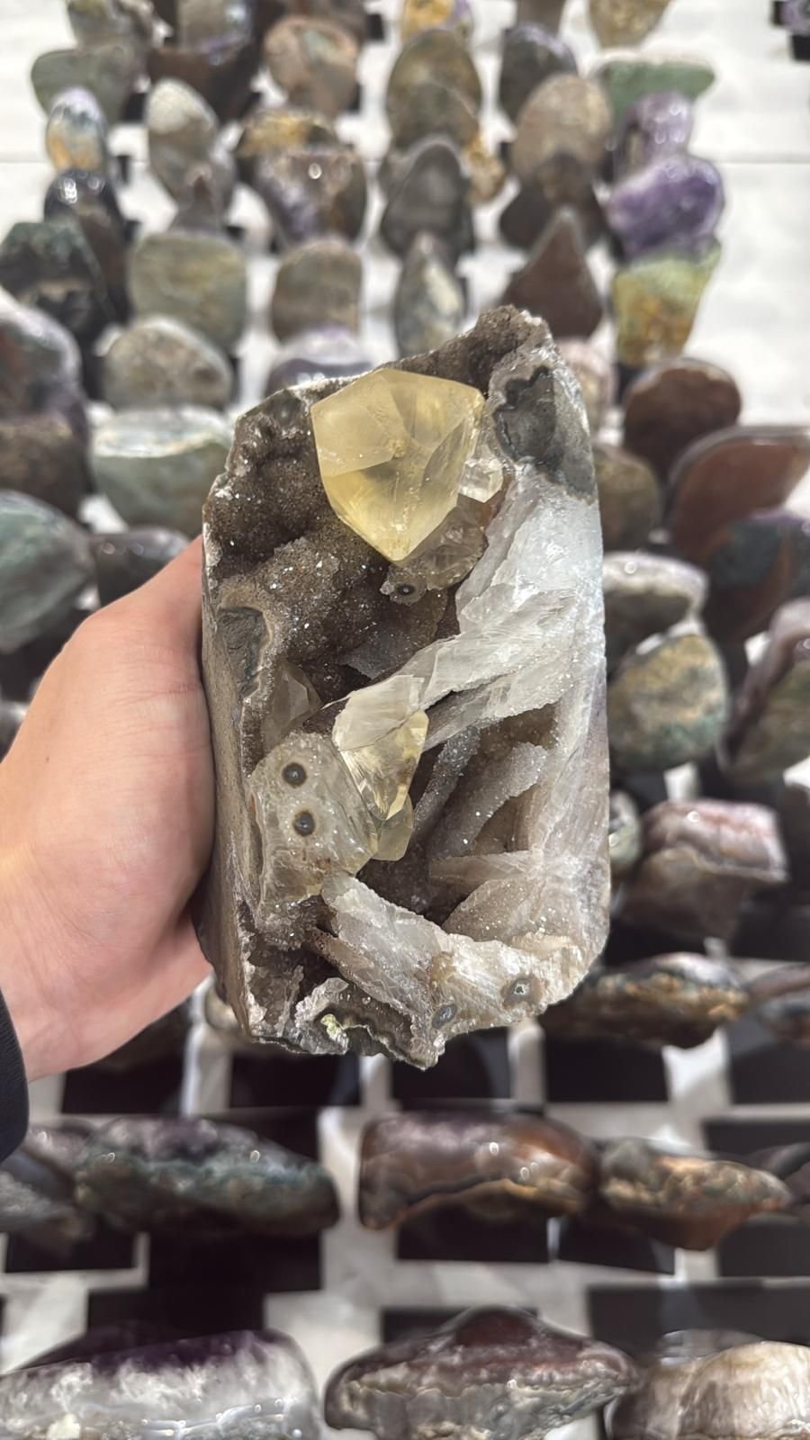 WL249 黑銀河紫水晶鎮 A249 1.45 kg