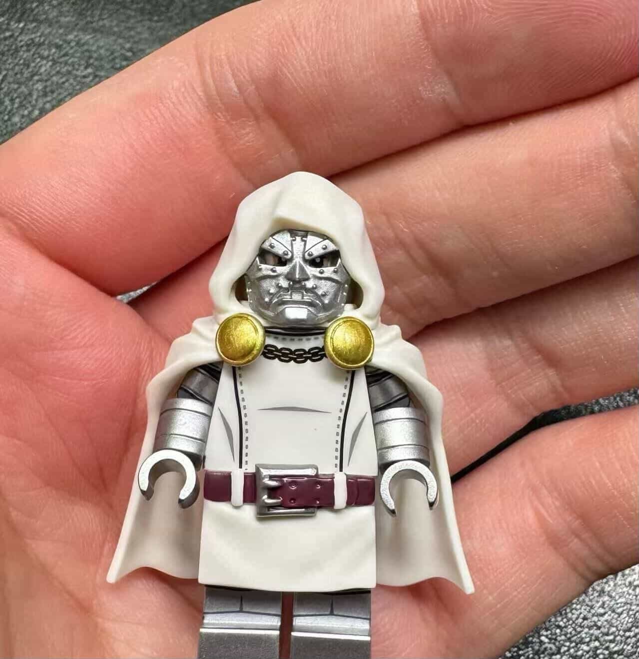 [MrJ][Preorder] Doctor Doom - Special Ver [PADprinted]