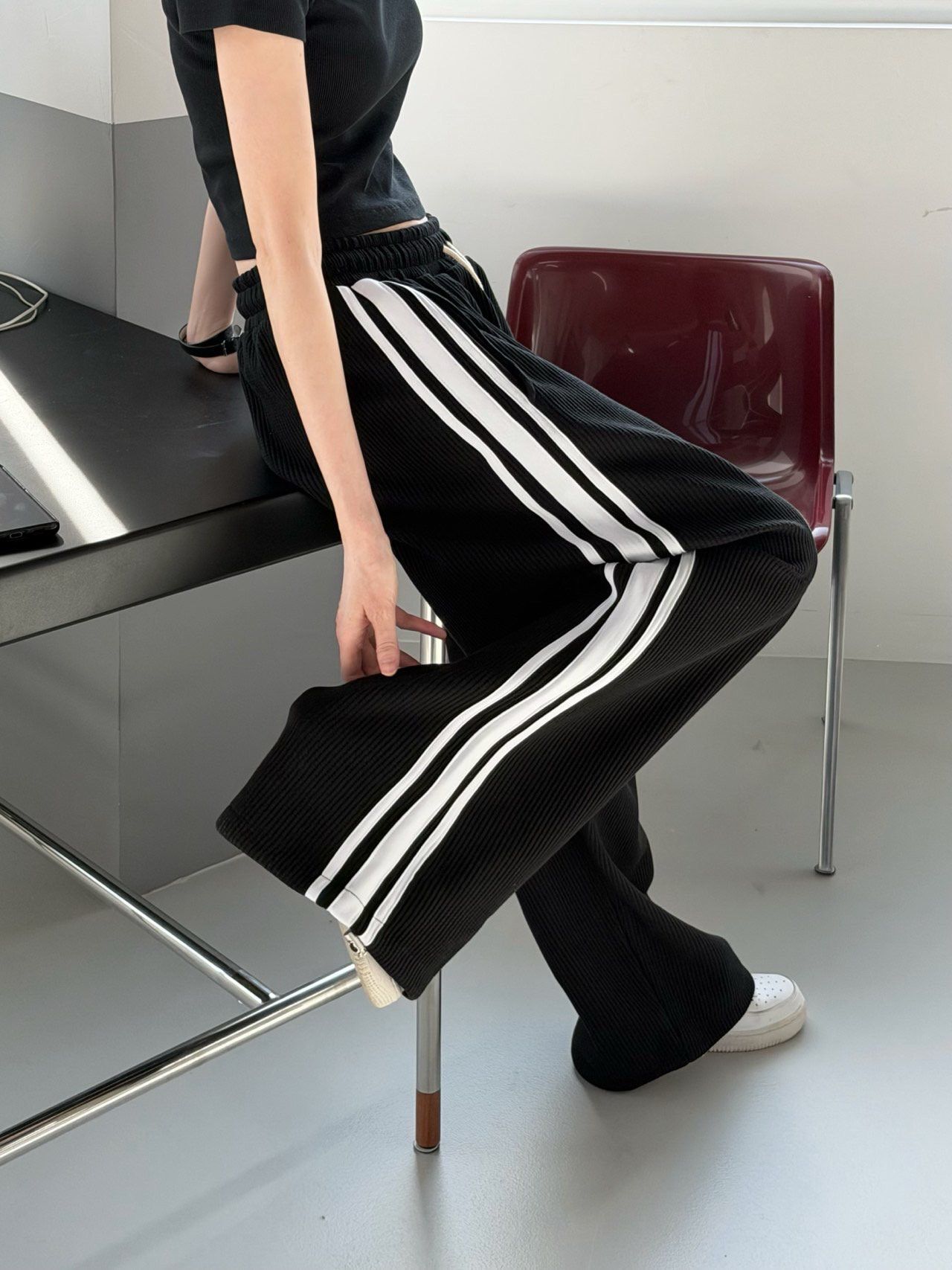 三間破洞可束腳運動褲 P3262