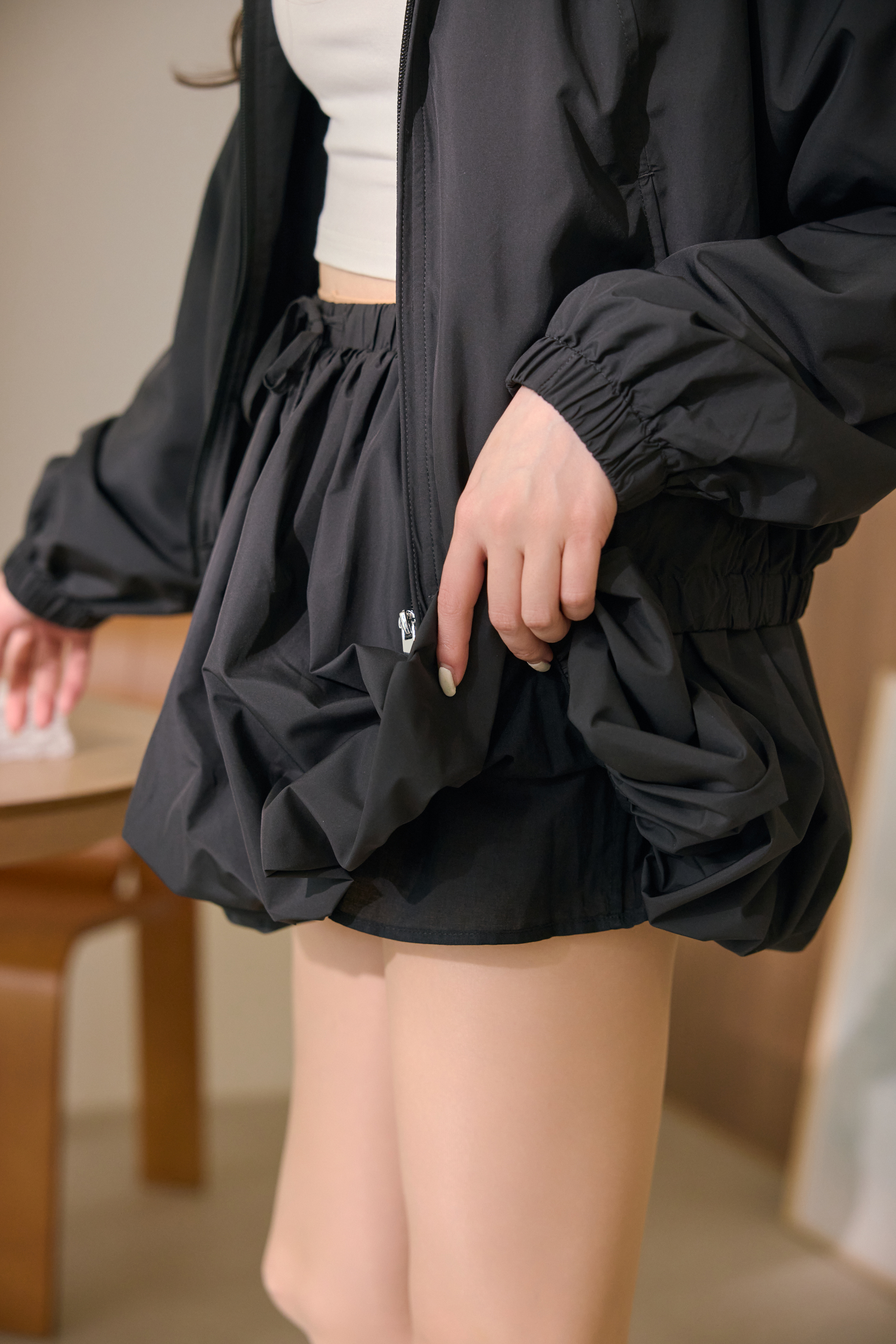 Black Label-特製光澤氣球褲裙