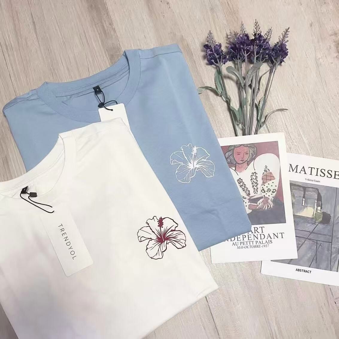 TRENDYOL FLORAL BACK PRINT TEE