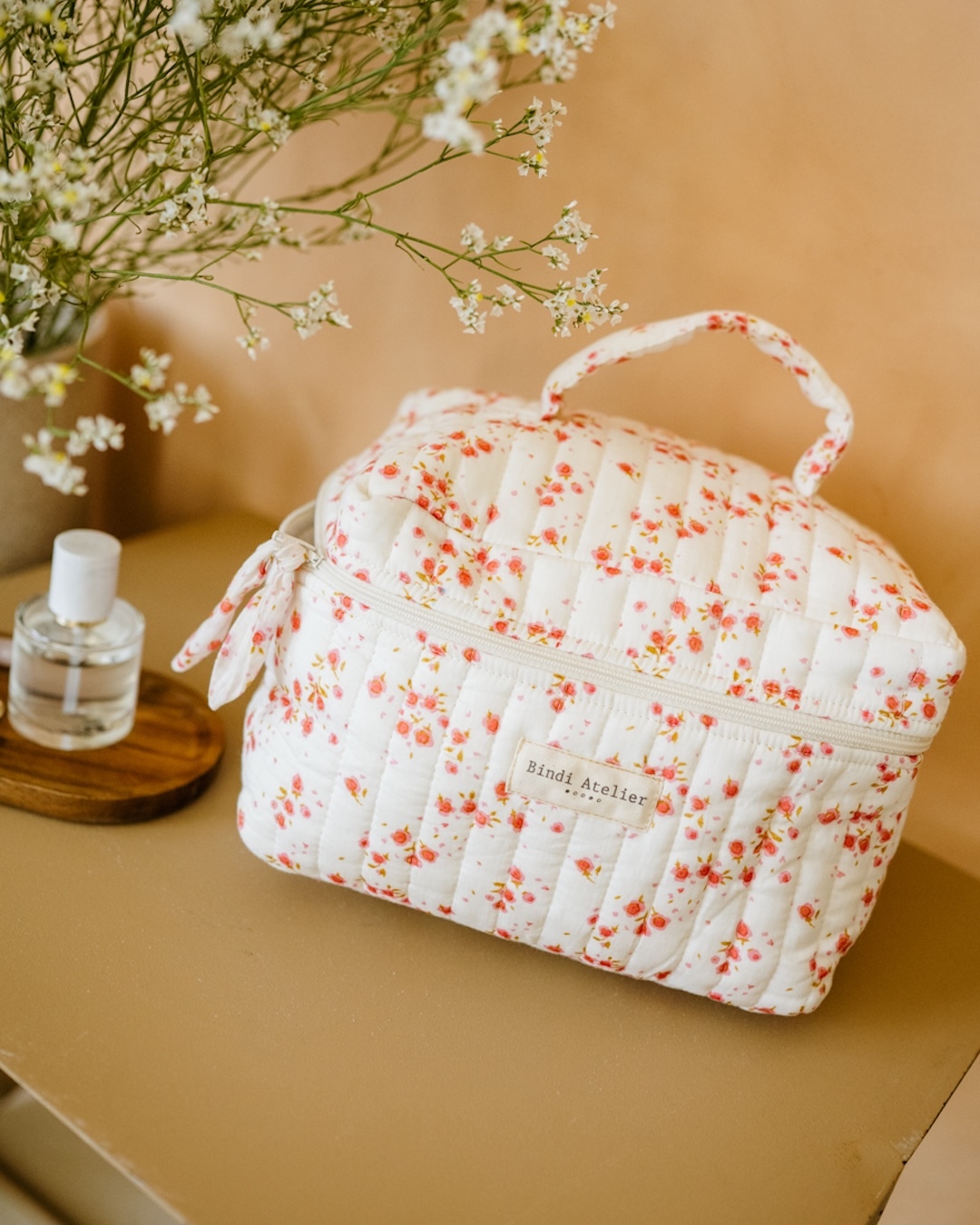 怡琪花瓣粉 | 方塊化妝包