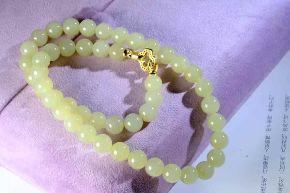 37729 和田玉黃口項鏈 (10mm直徑)