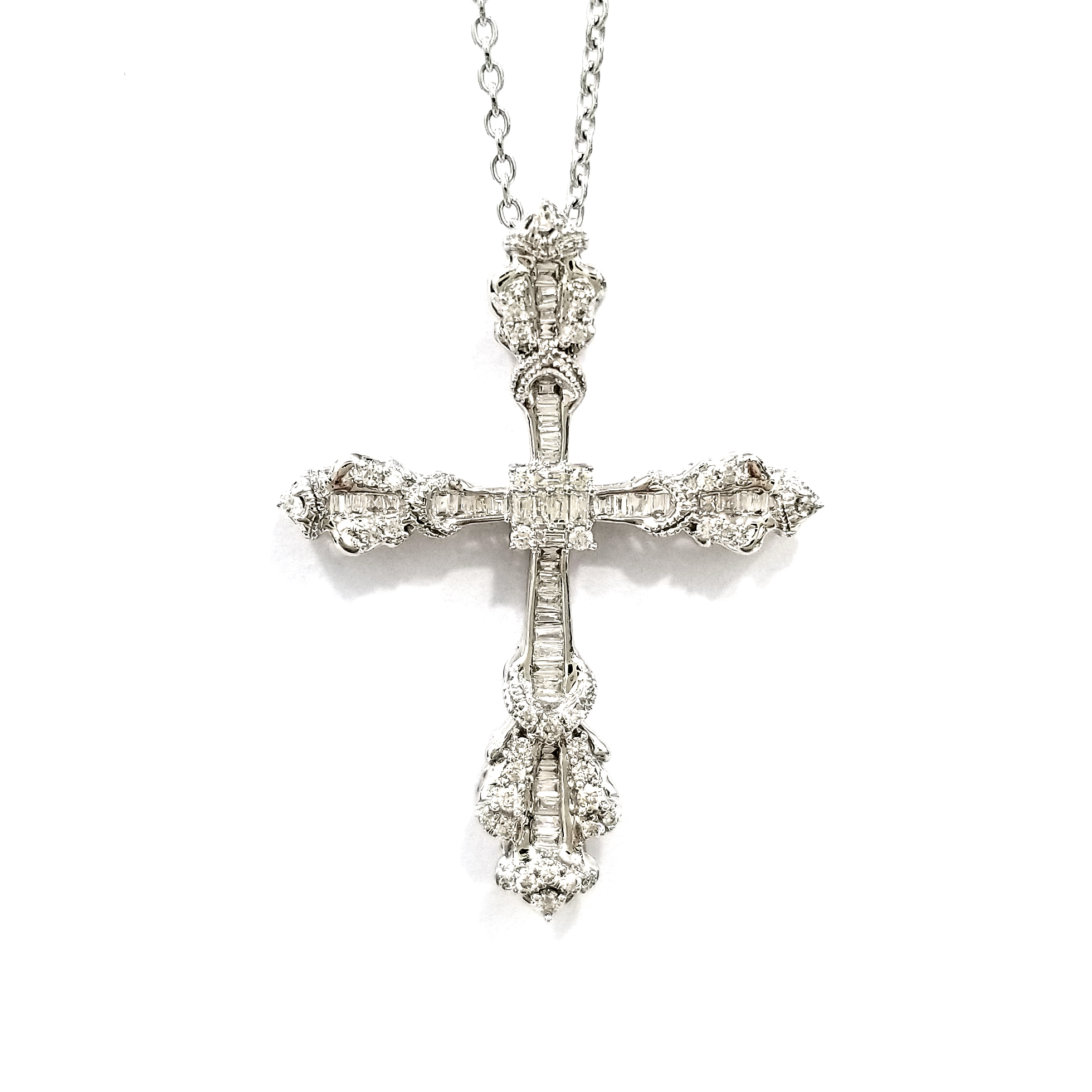 18K白金天然鑽石十字架吊墜