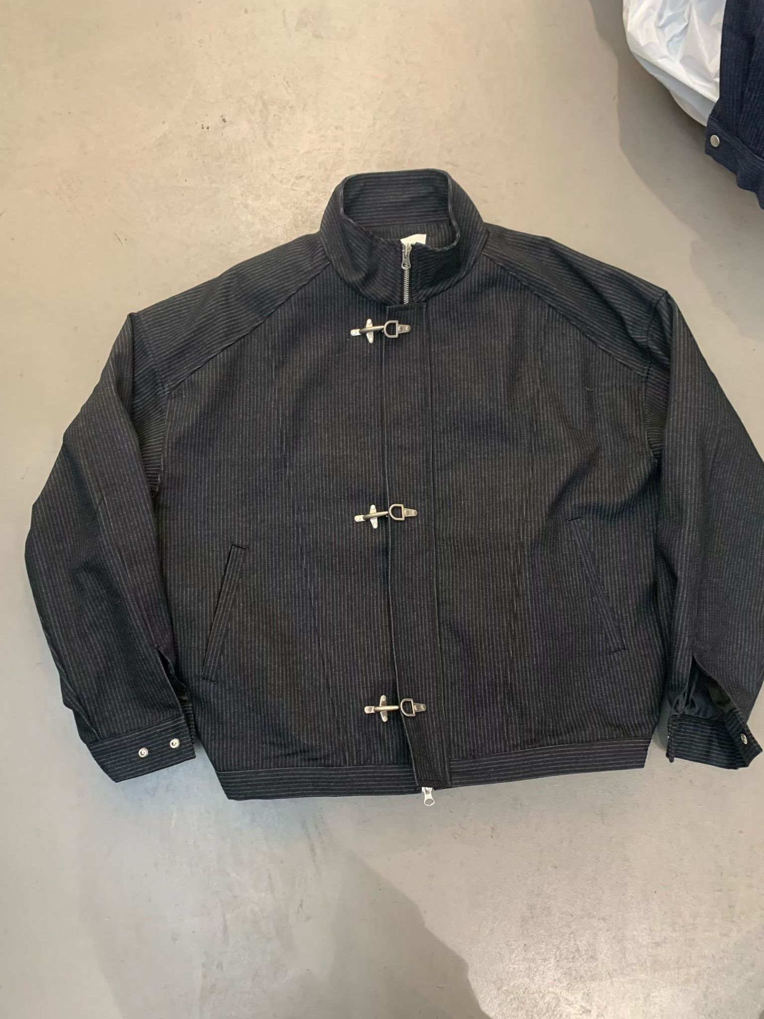 直紋企領拉鍊外套 2S1-014JK