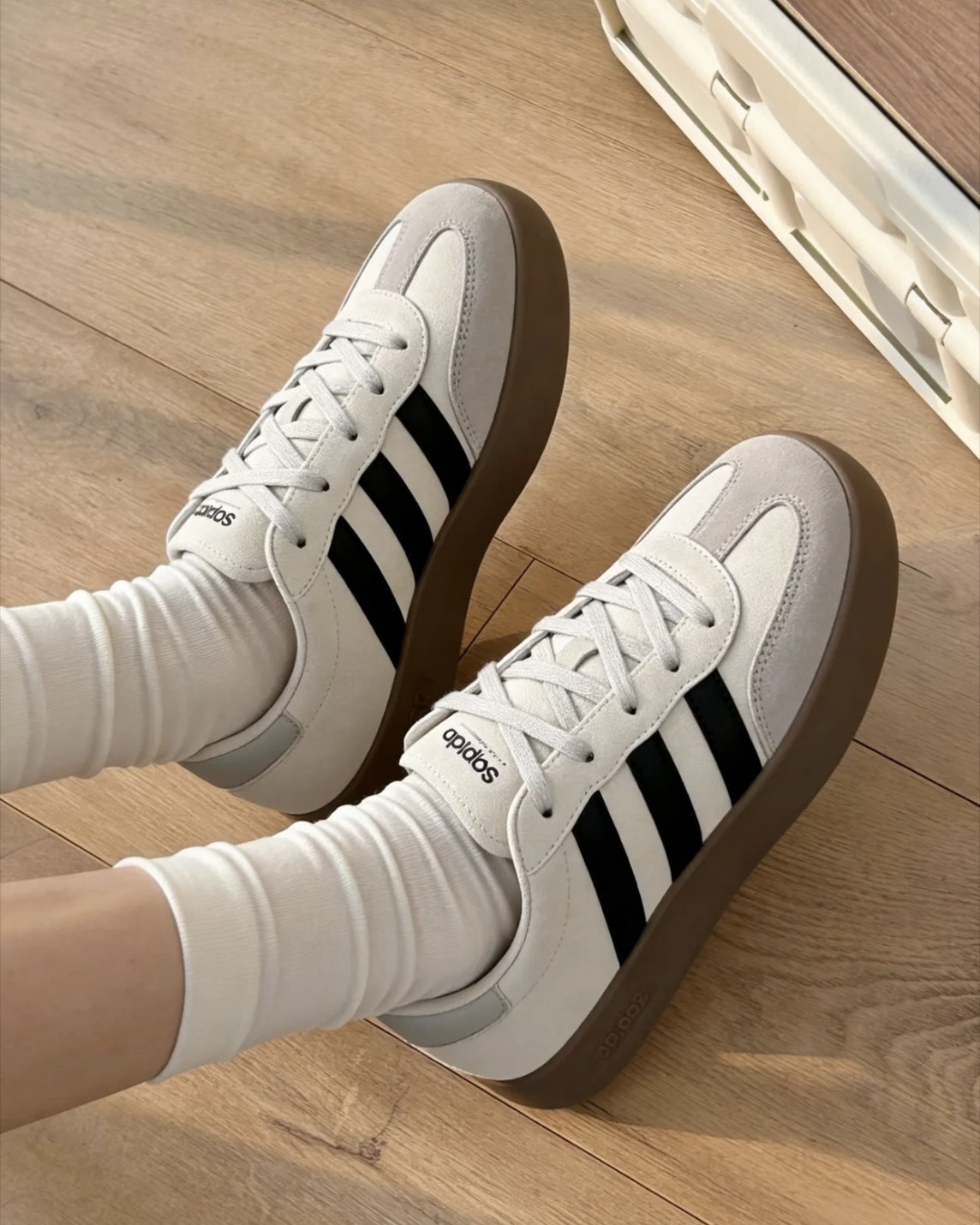 <灰常好看2.0>Adidas Barreda 厚底 麂皮 燕麥奶灰