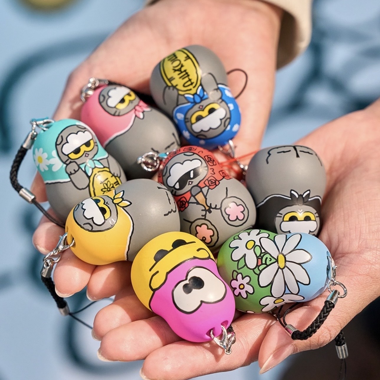 ZO&FRIENDS 迷你俄羅斯娃娃 盲盒小吊飾 單盒 ZOA G-DRAGON 權志龍 灰貓咪