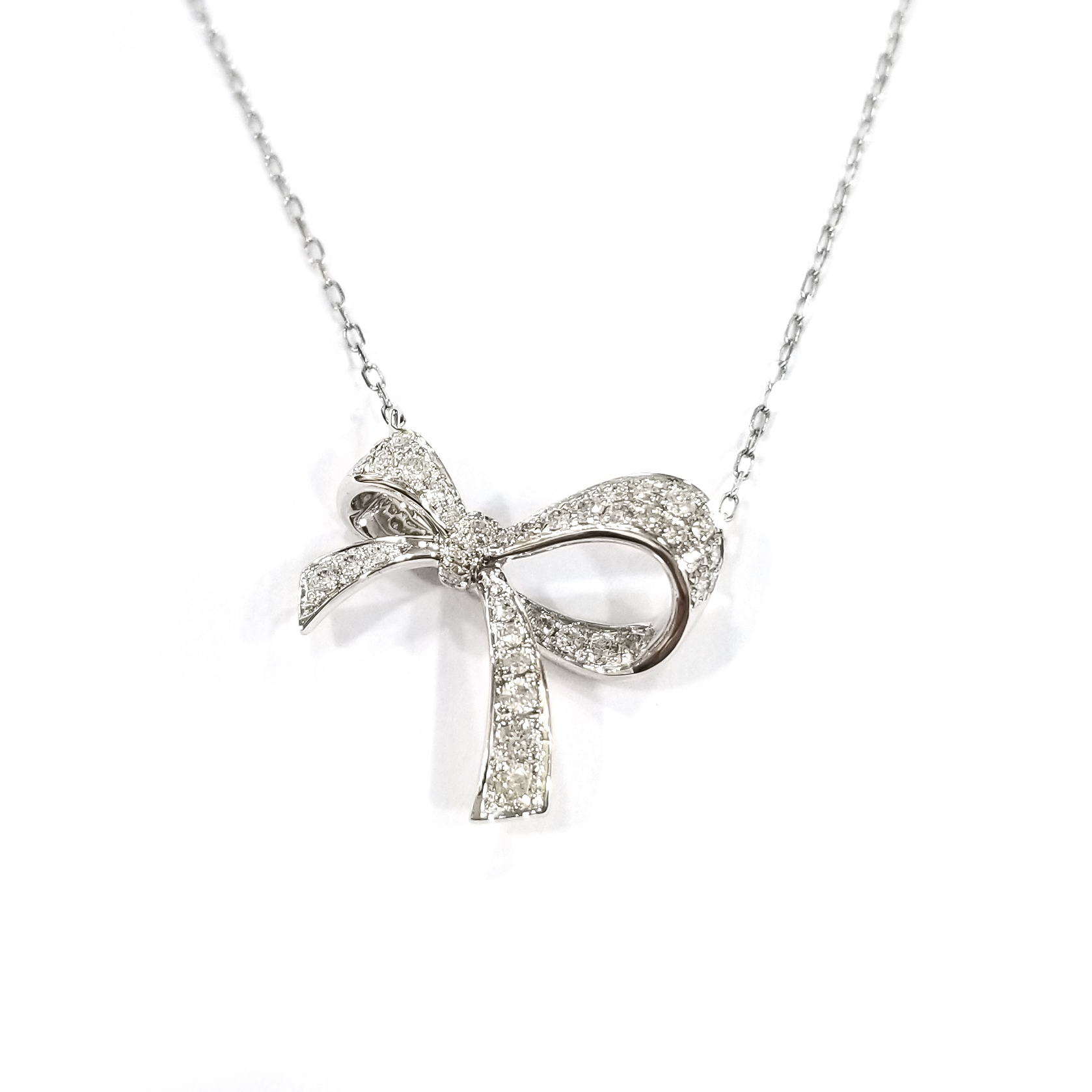 18K白金天然鑽石絲帶頸鏈