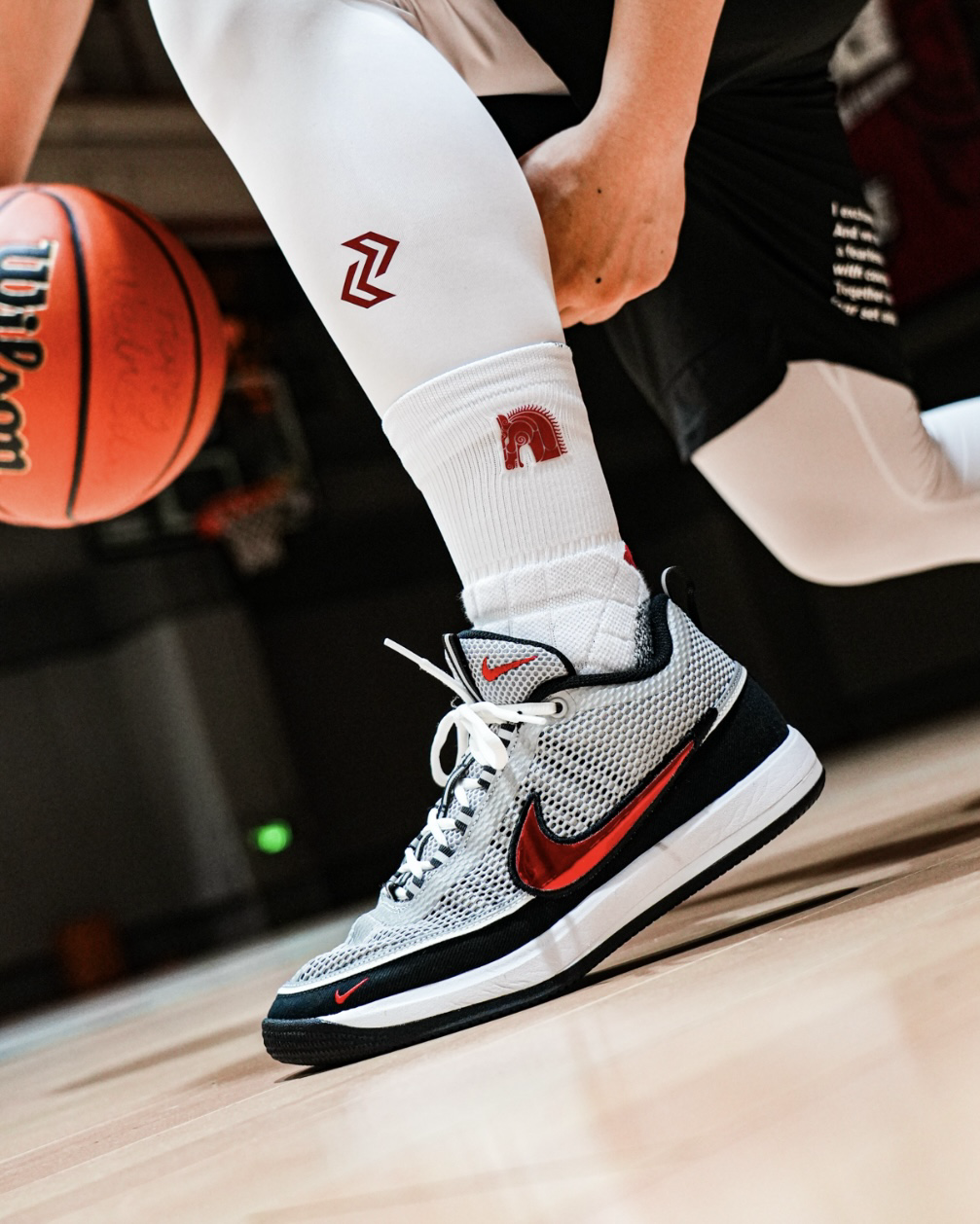 Nike Book 2 "Spiridon" 銀黑紅 Booker 布克 實戰籃球鞋 運動鞋