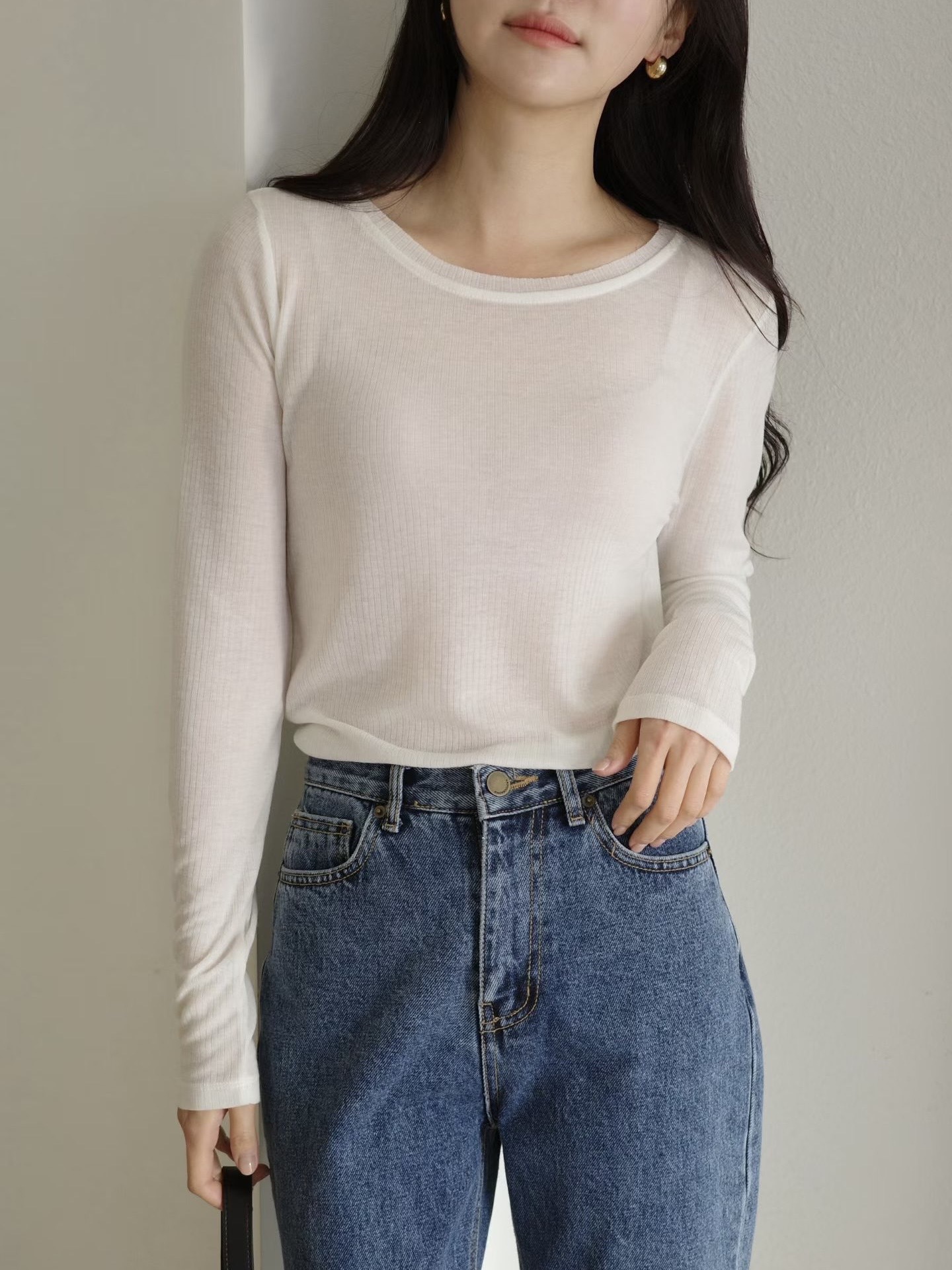 #228N713 Let’s breathe long soft Tee