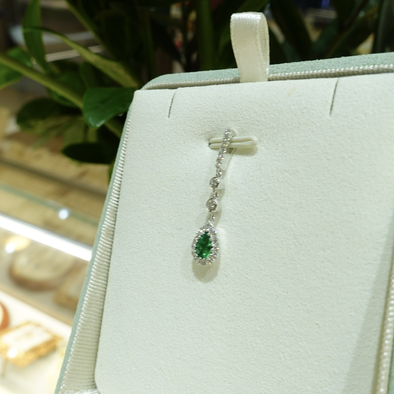 18K金哥倫比亞祖母綠鑽石吊墜 - 水滴形